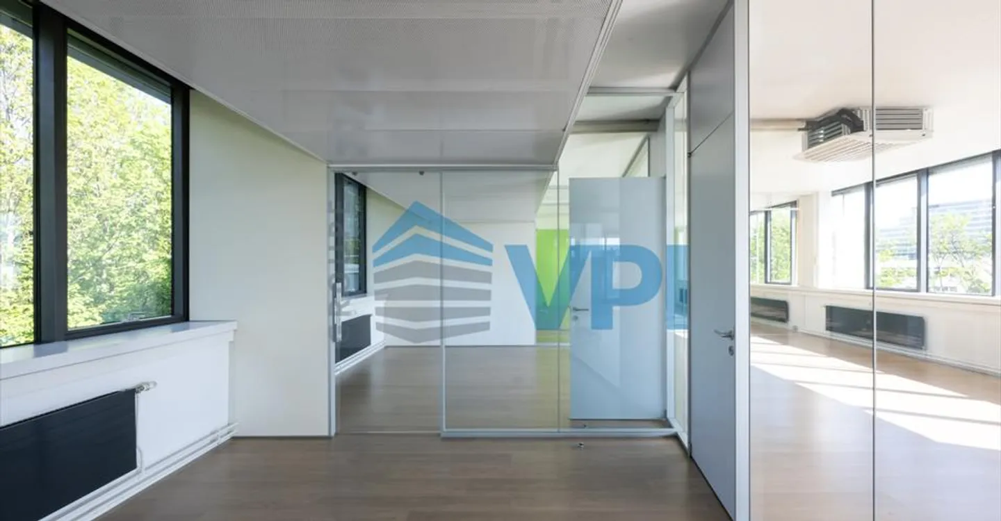 Office space for rent - Photo 2 of 13