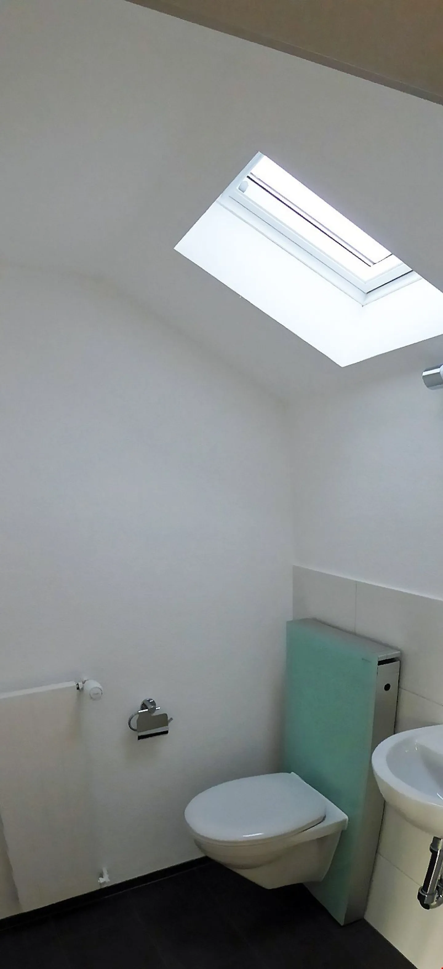 Attractive and beautiful penthouse apartment in a very quiet and preferred location - Photo 11 of 14