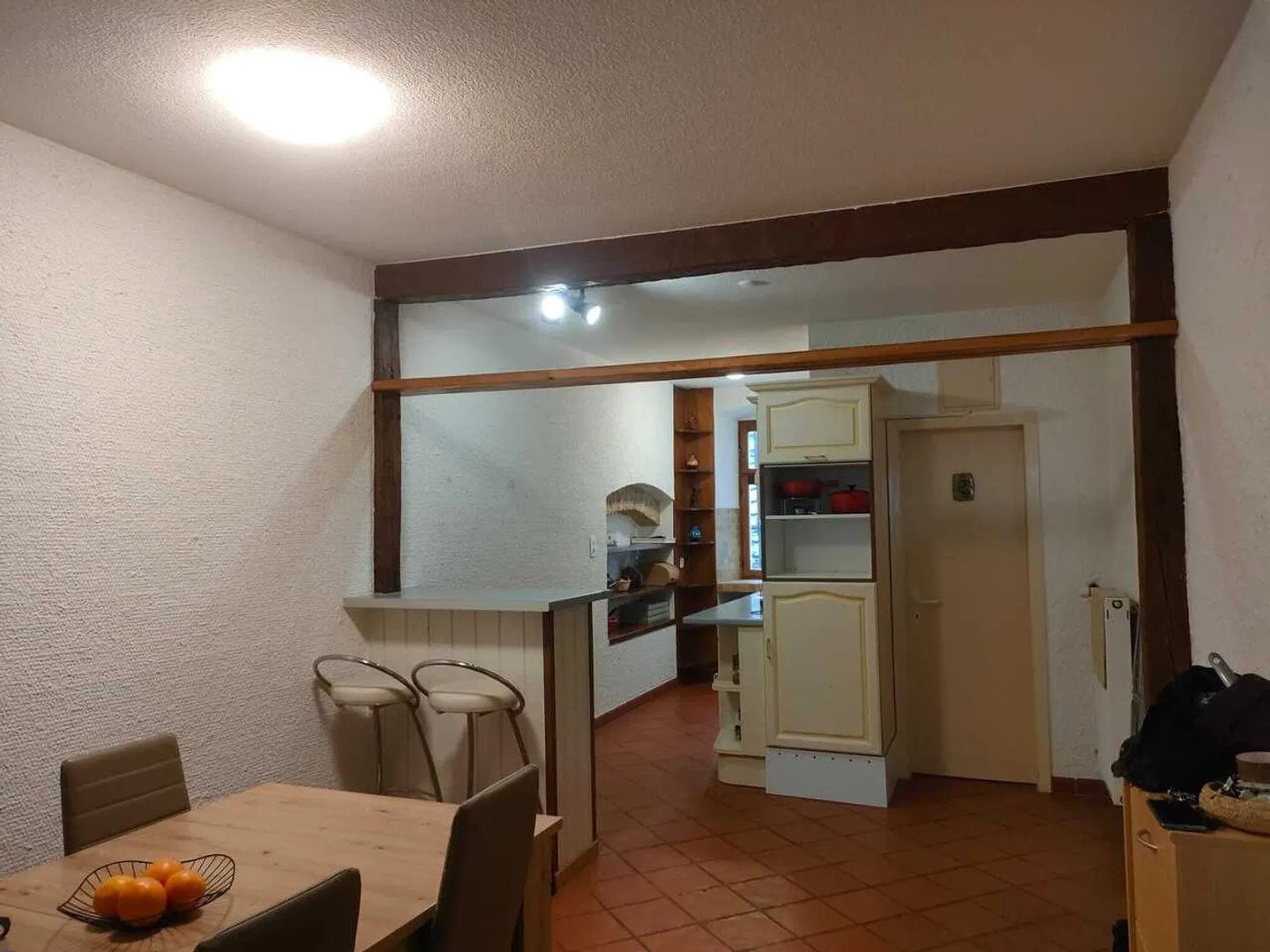 2,5-Zimmer-Wohnung mit Ofen und Kamin - Foto 8 von 11