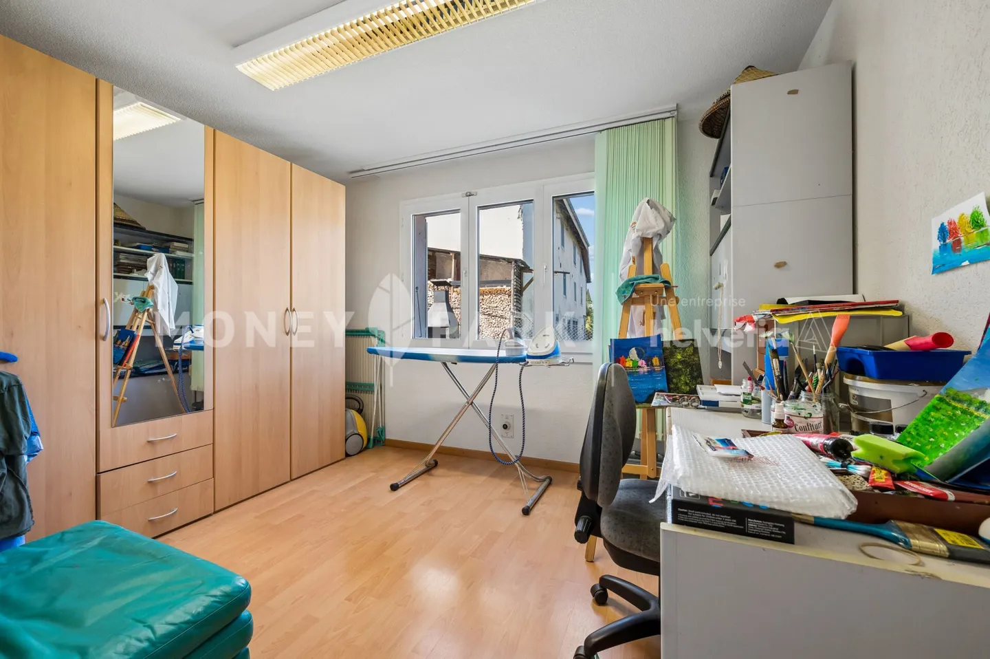 BRIGHT FAMILY APARTMENT OF 4.5 ROOMS WITH VERANDA AND PRIVATE GARDEN - Photo 6 of 12
