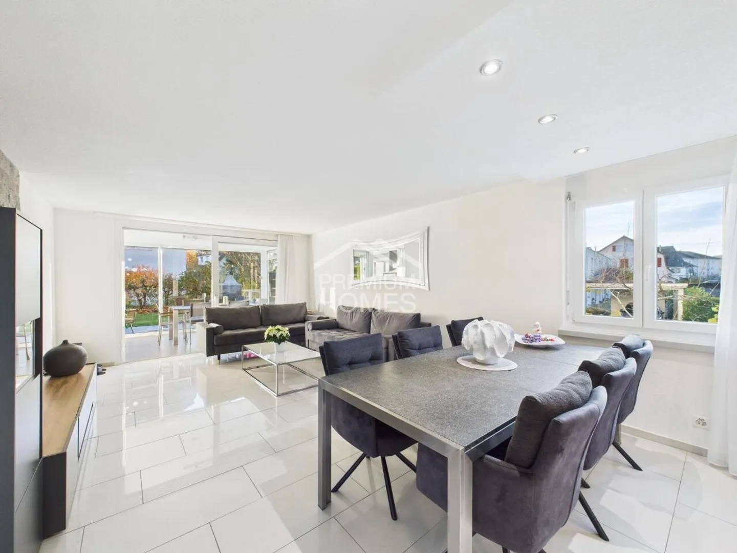 Gioiello residenziale con fascino e classe - Foto 3 di 9