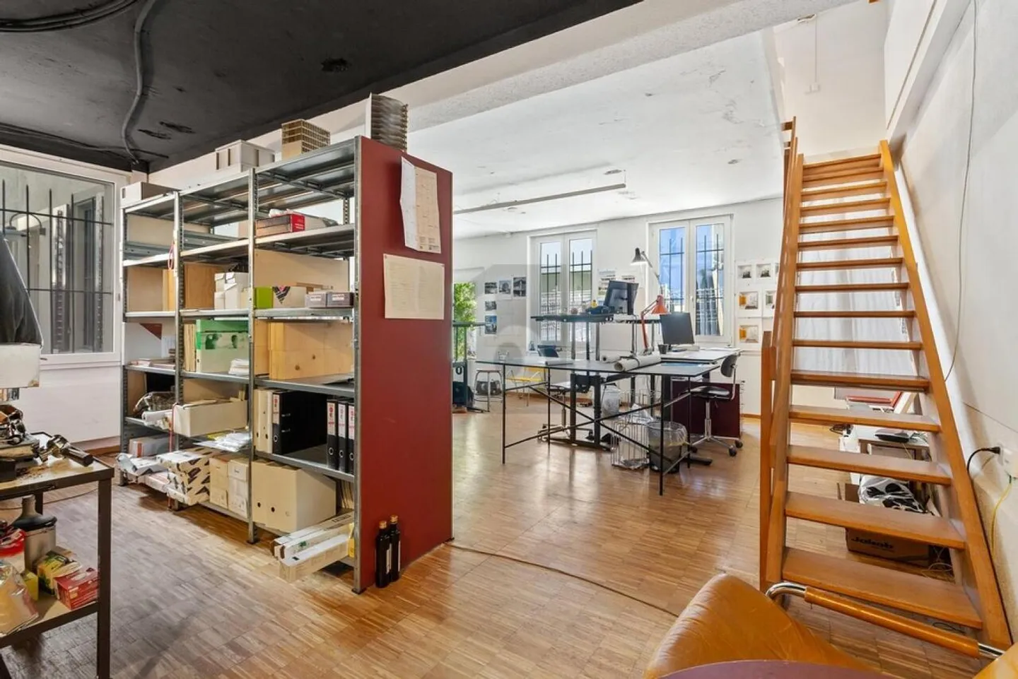 EMPLACEMENT DE CHOIX PRÈS DE LA GARE PRINCIPALE - Photo 2 sur 6