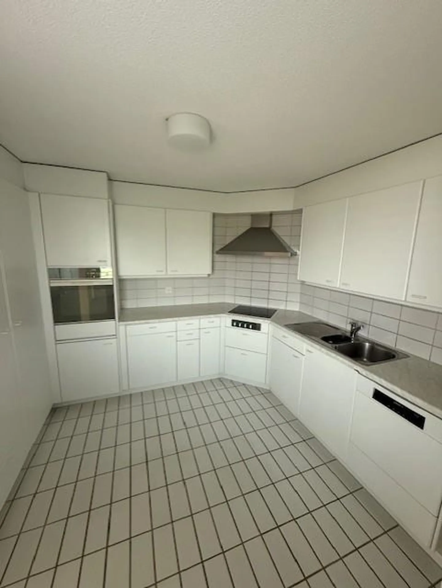 Vivere al Vogelsangweg - centrale, tranquillo e idealmente collegato! - Foto 2 di 10