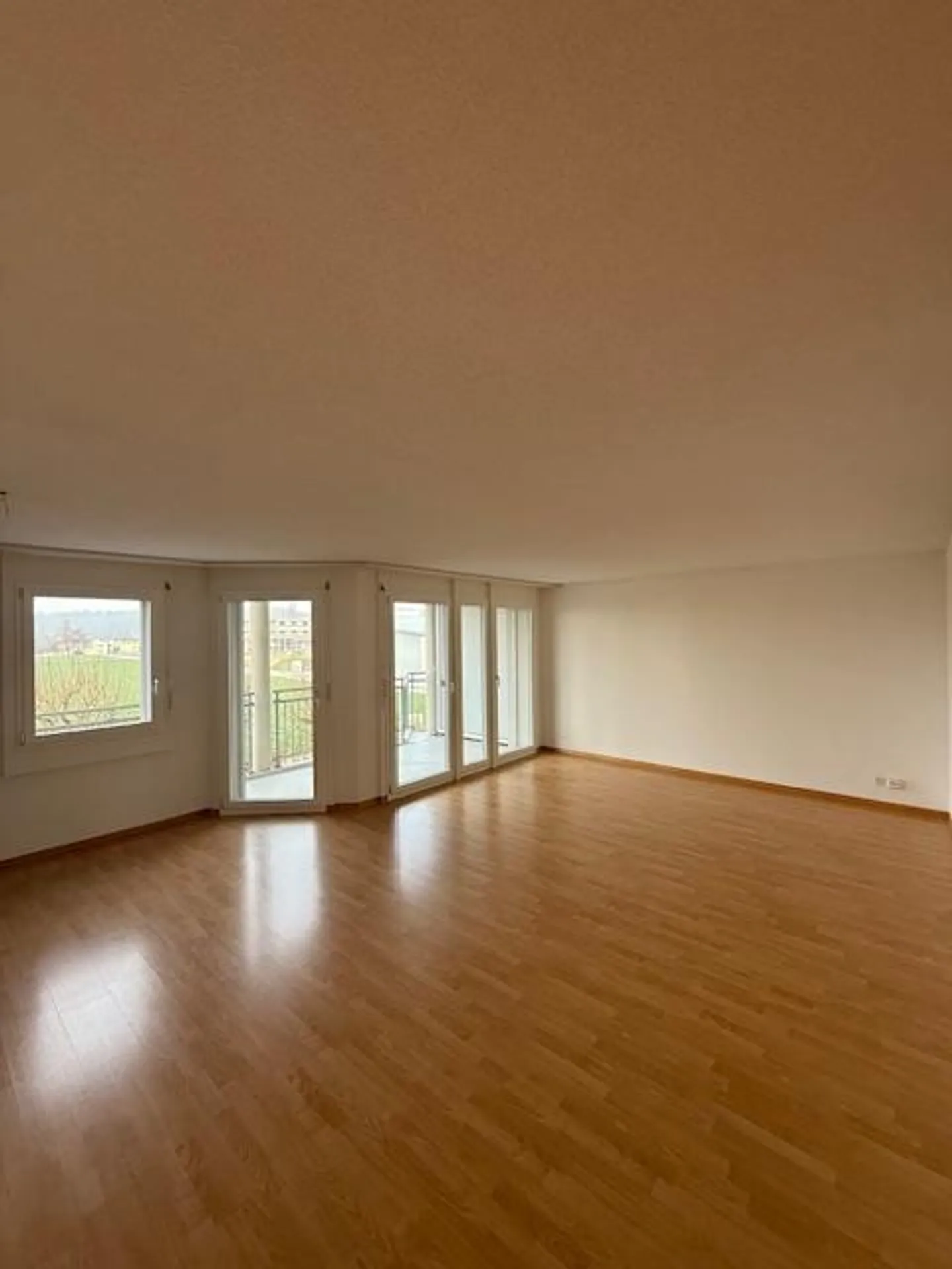 Vivere al Vogelsangweg - centrale, tranquillo e idealmente collegato! - Foto 3 di 10