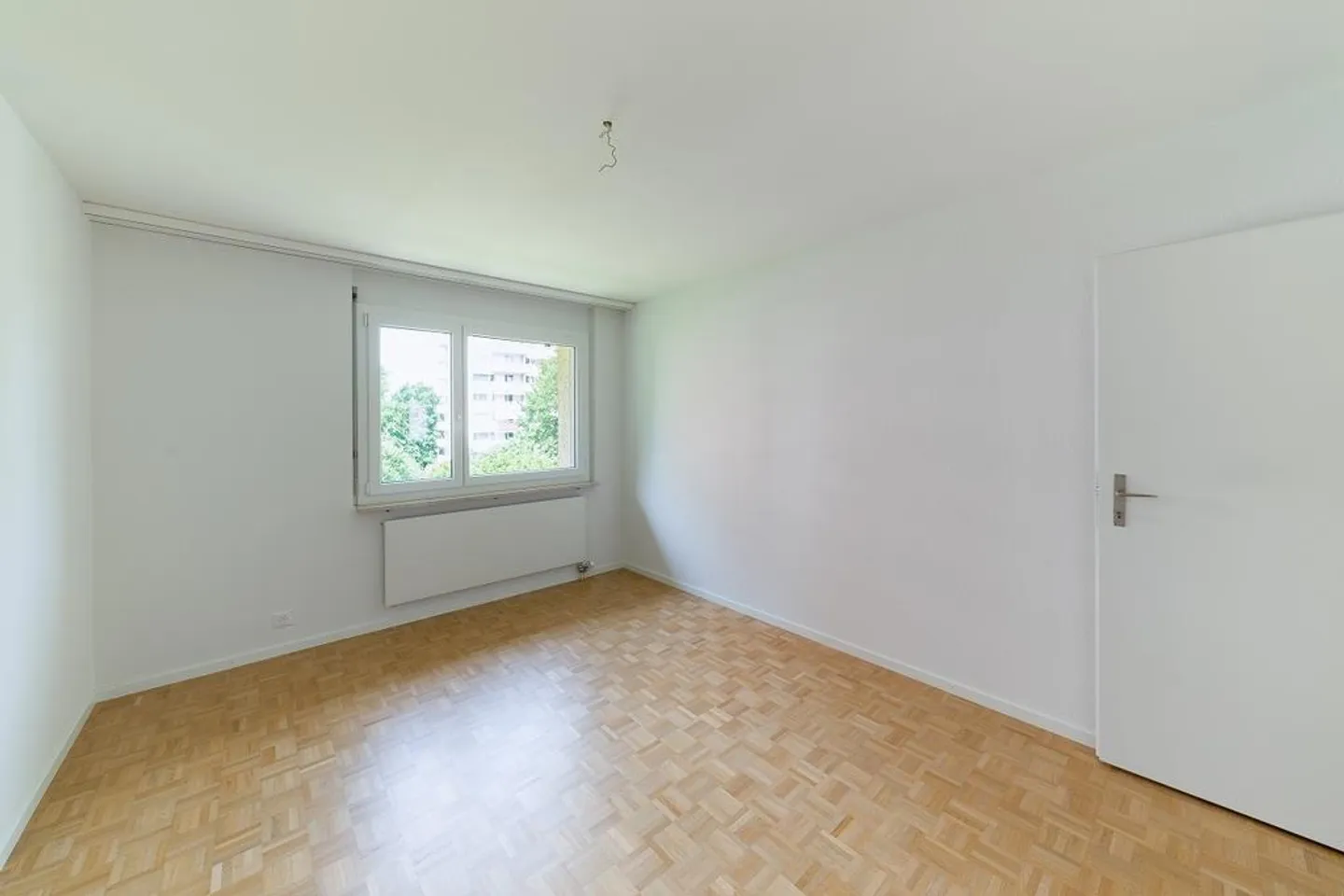 Balcony with evening sun, 2 bathrooms (1x bath, 1x shower) - Photo 8 of 10