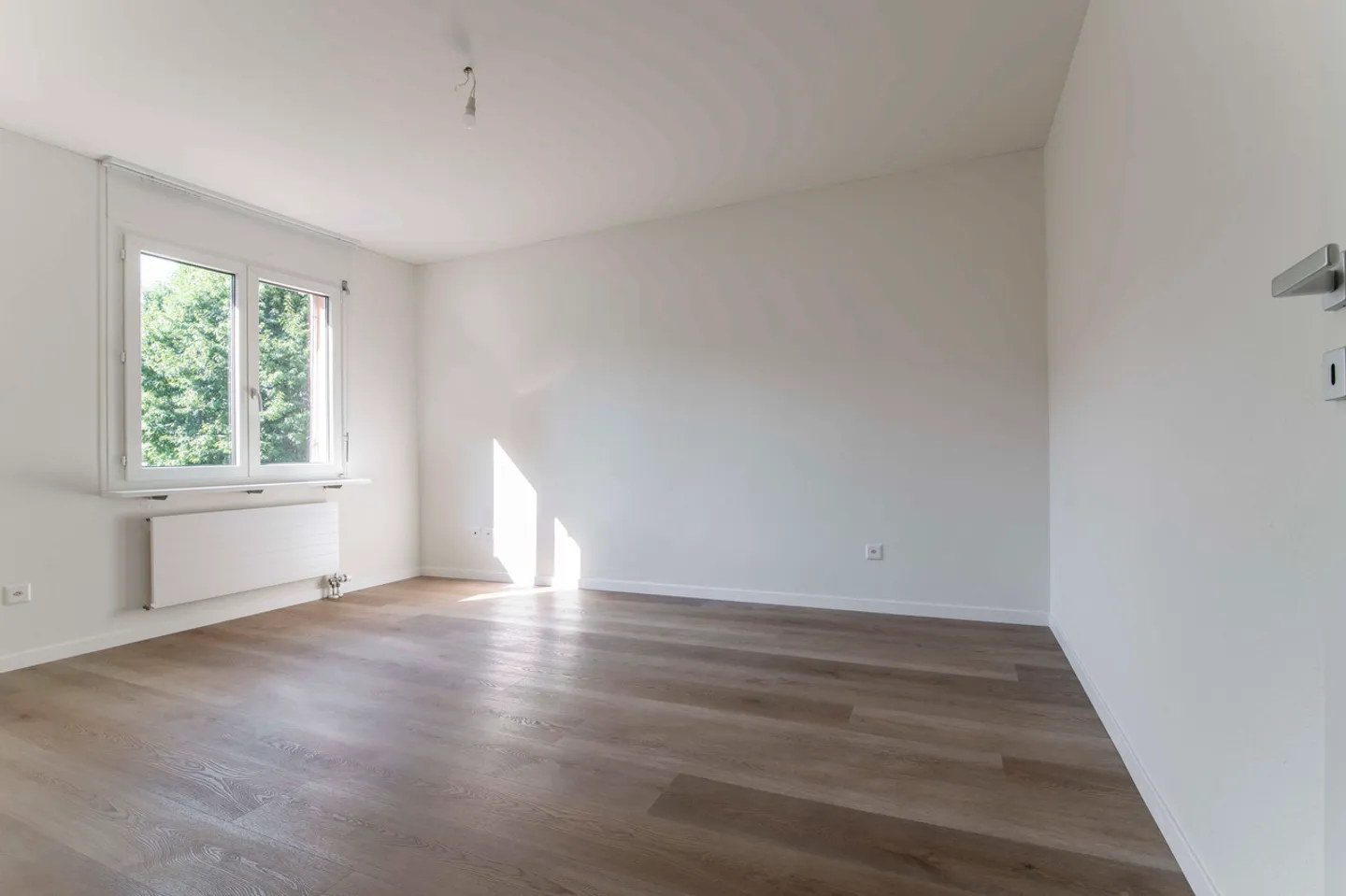 Appartement exclusif de 3,5 pièces à Breganzona, rénové avec des équipements de haute qualité - Photo 7 sur 11