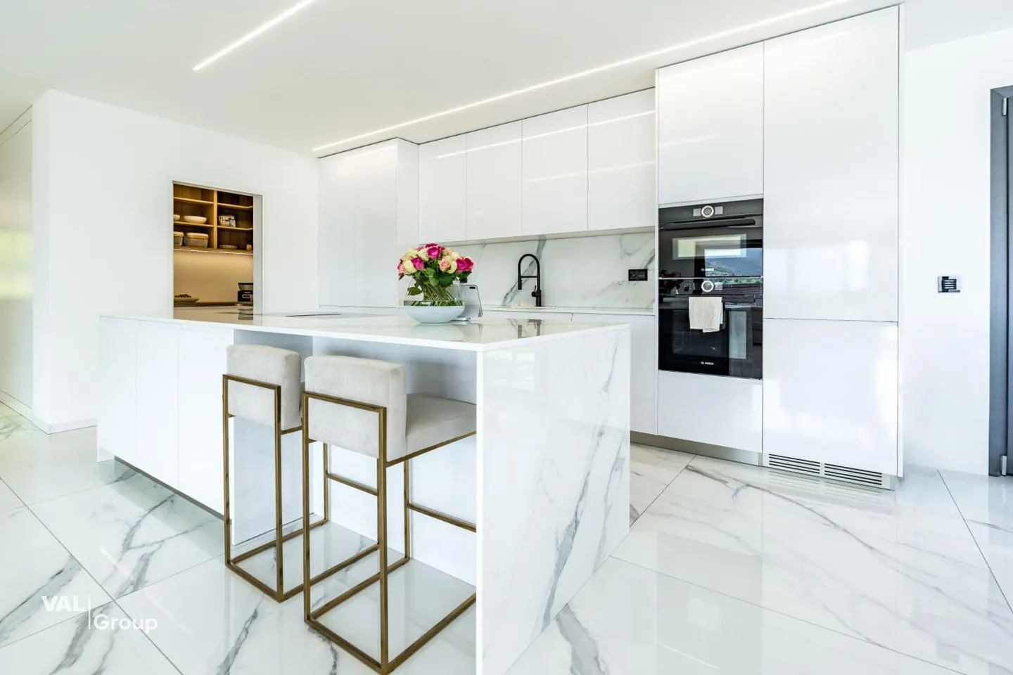 Prestigious villa in Savièse overlooking the Rhône Valley - Photo 4 of 13