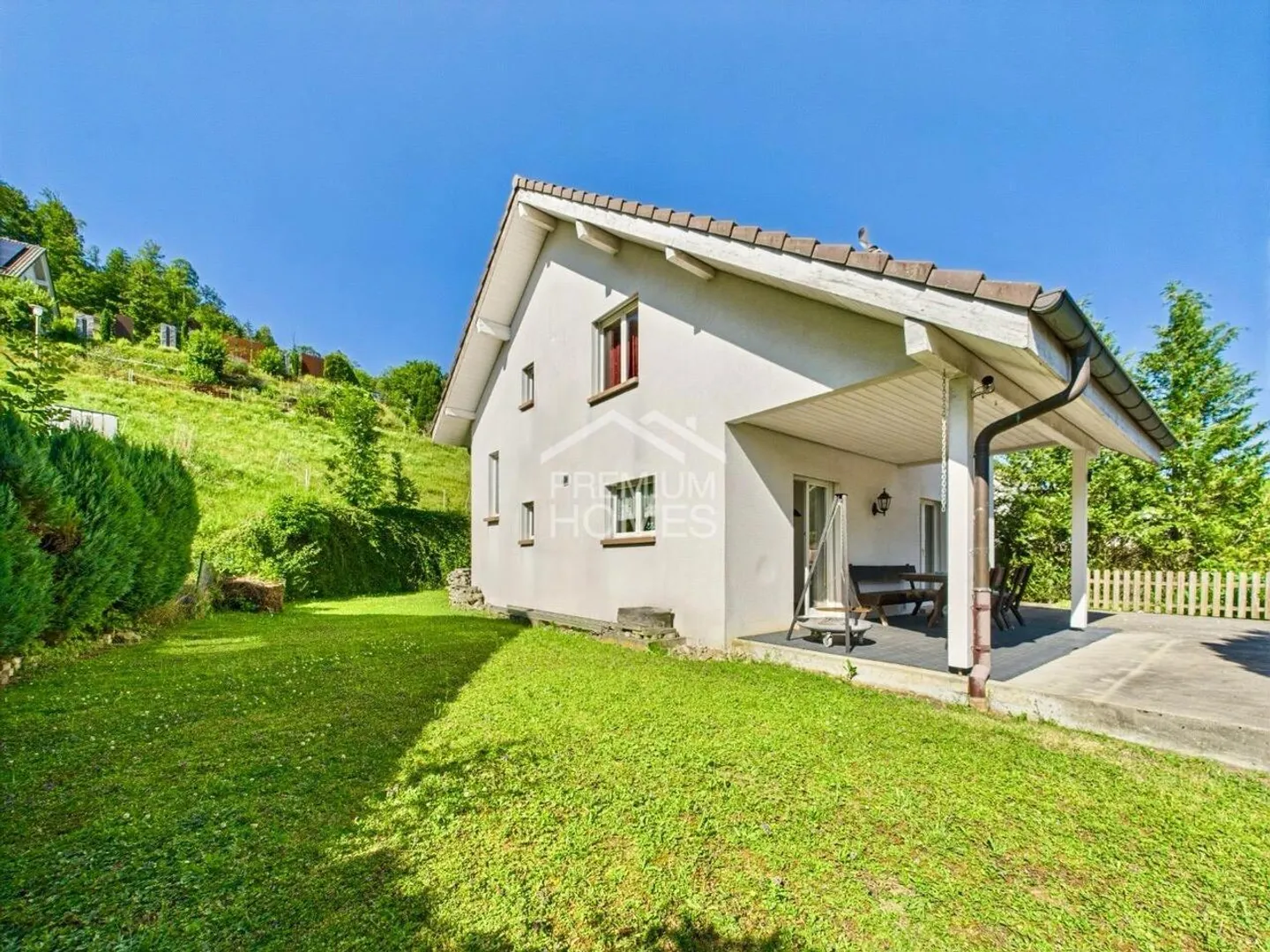 Living in harmony with nature and comfort - Photo 10 of 12