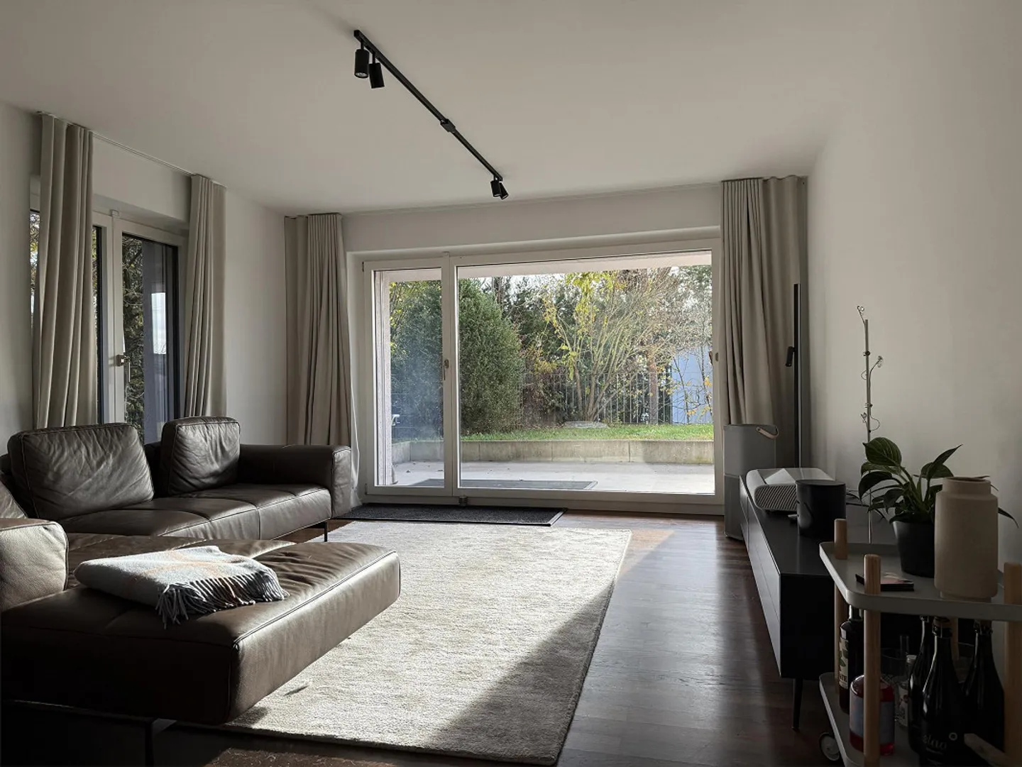 Garden apartment at Zürichberg (perfect for dog owners) - Photo 1 of 5