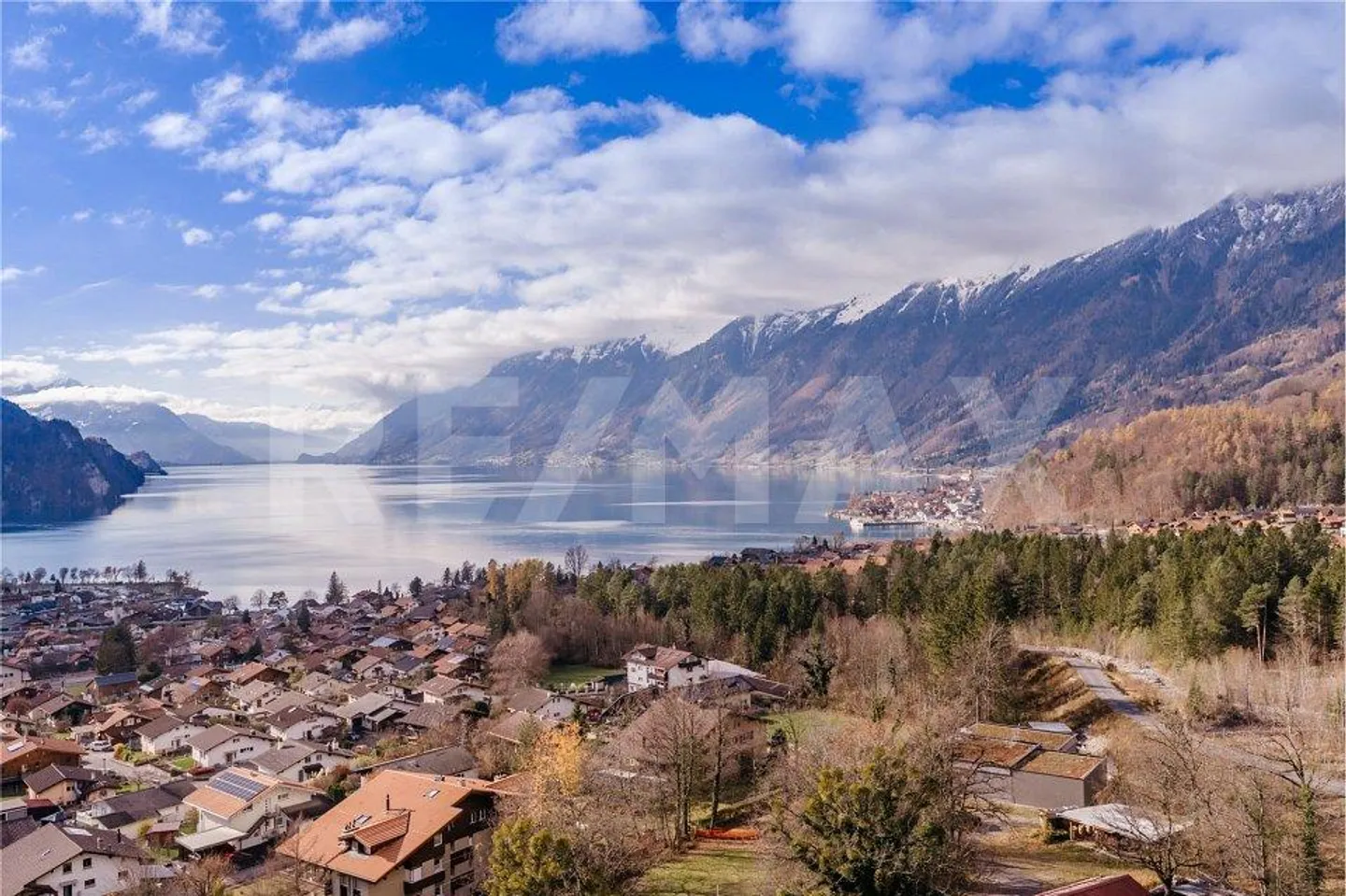 Appartement sous les combles de 2,5 pièces avec vue sur le lac - pour résidence principale ou location à long terme - Photo 13 sur 13