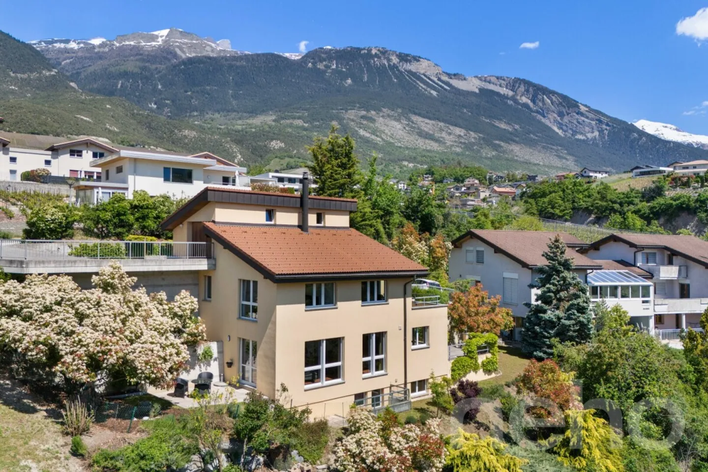 Einfamilienhaus kaufen - Foto 2 von 13