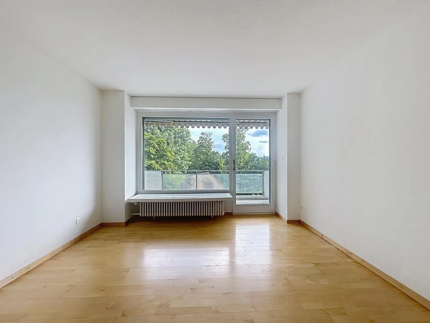 Spacious 5.5-room apartment in an attractive location on Zürichberg - Photo 5 of 10