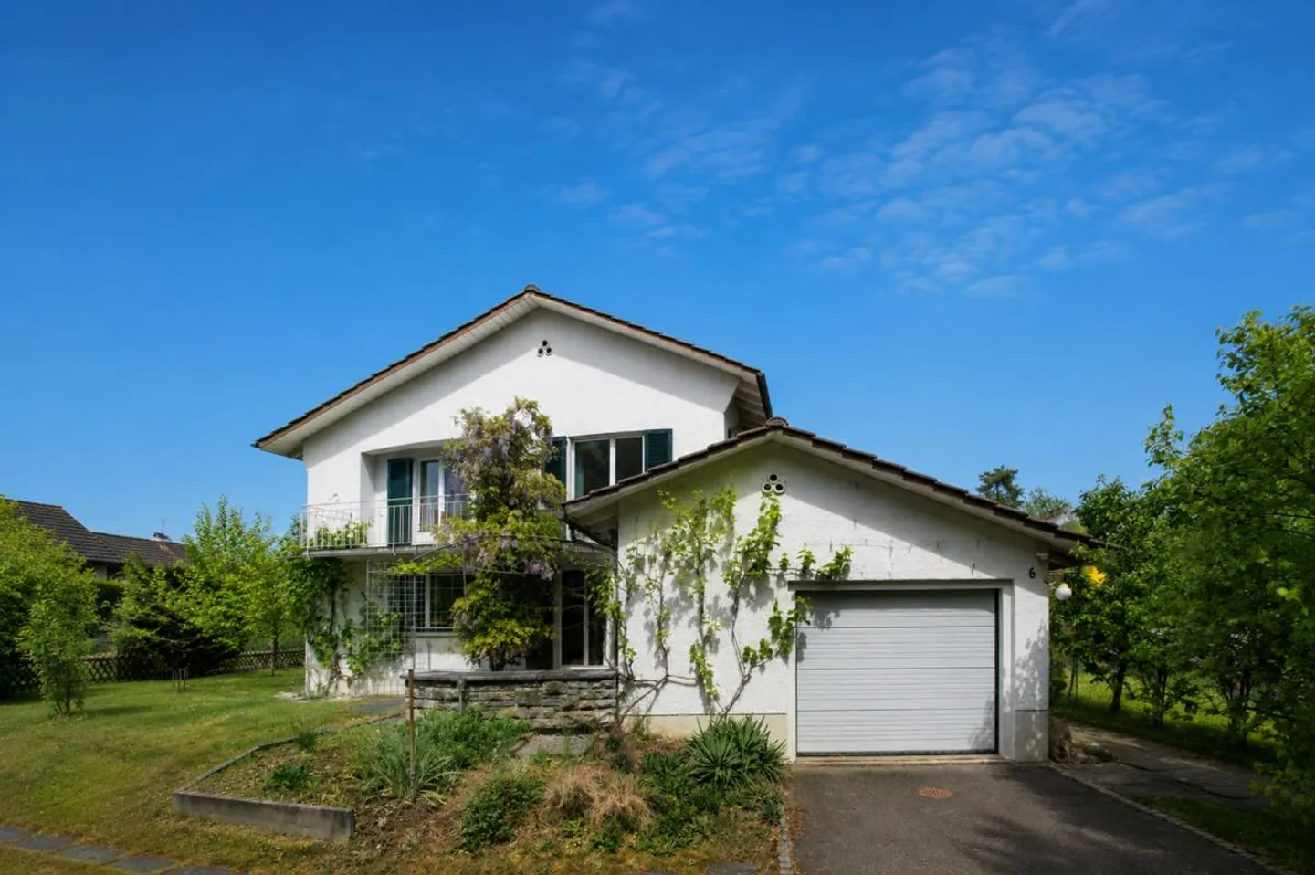 Residential idyll with garden paradise and high quality of life - Photo 1 of 18
