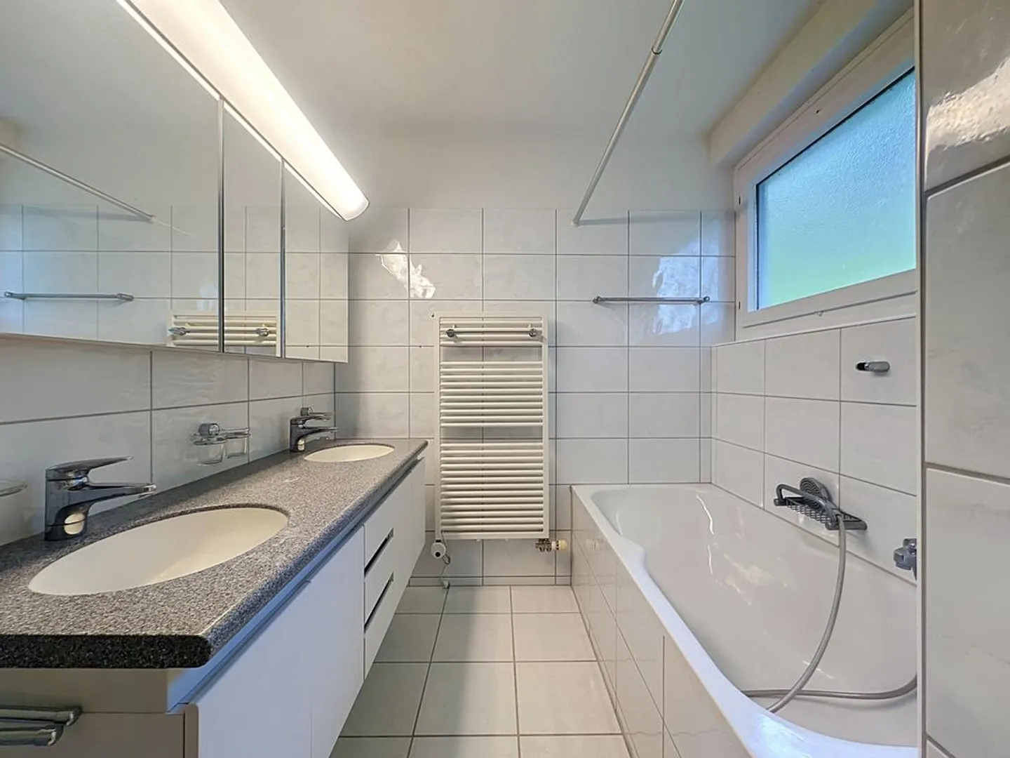 Spacious 5.5-room apartment in an attractive location on Zürichberg - Photo 7 of 10