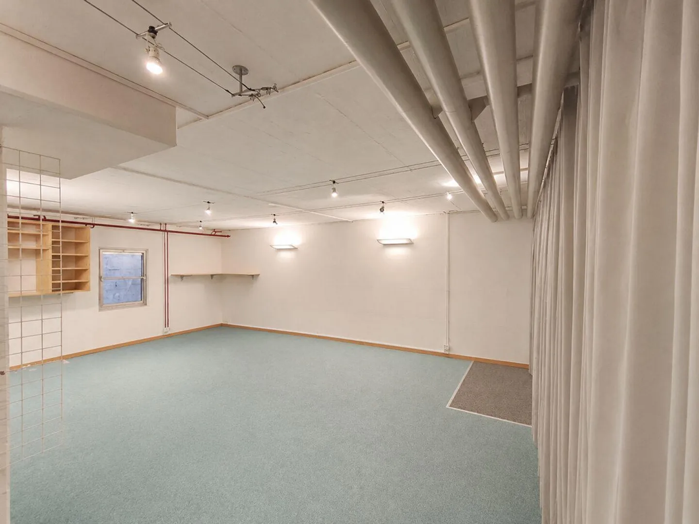 Attractive Sales and Commercial Space on Two Levels in Schaffhausen - Photo 7 of 10