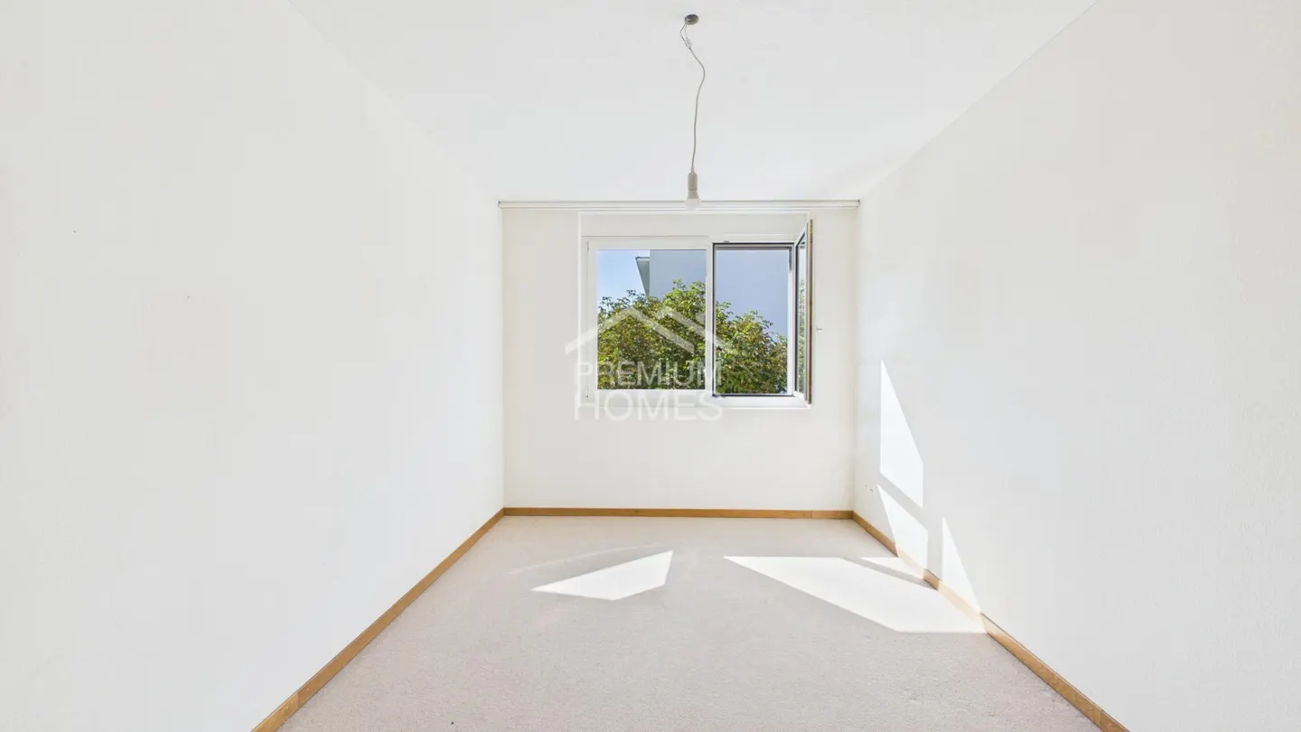 Charming Apartment with Terrace - Photo 9 of 11