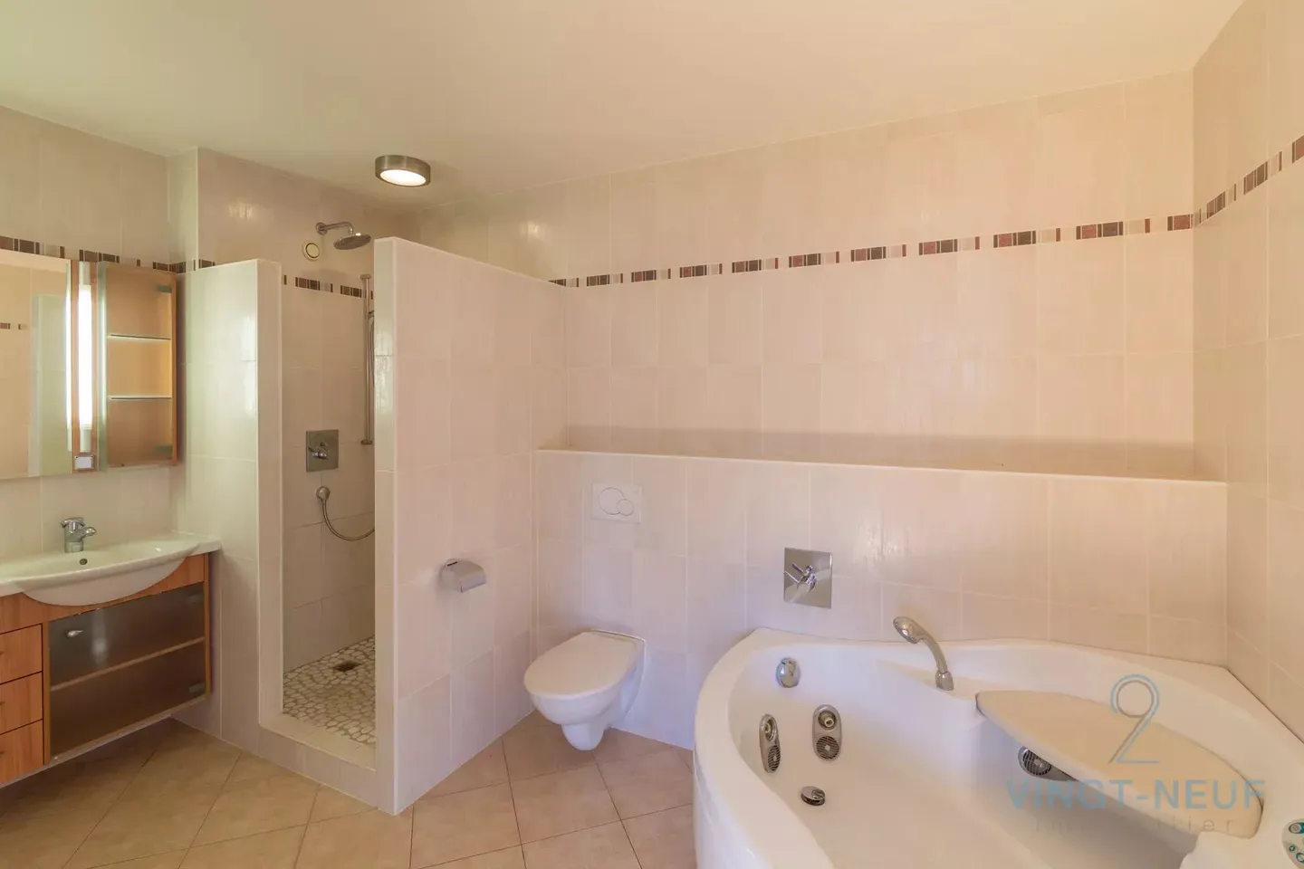 Magnificent Duplex in Confignon - Photo 10 of 14