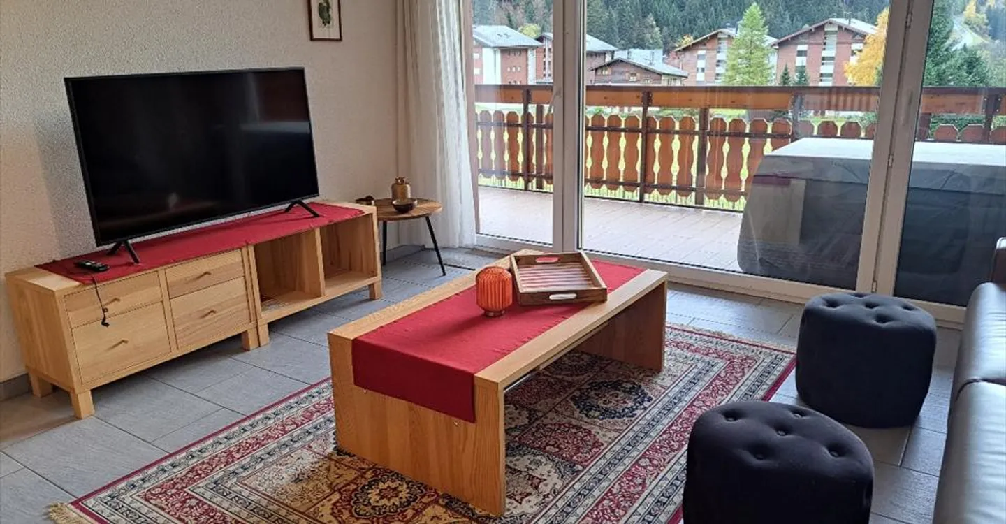 Bright 2.5-Room Apartment - Photo 1 of 5