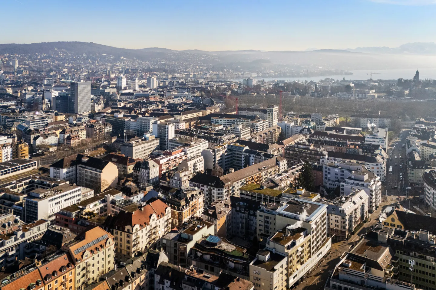 Unique Opportunity: Generous Commercial Space in the Heart of Wiedikon - Photo 24 of 25