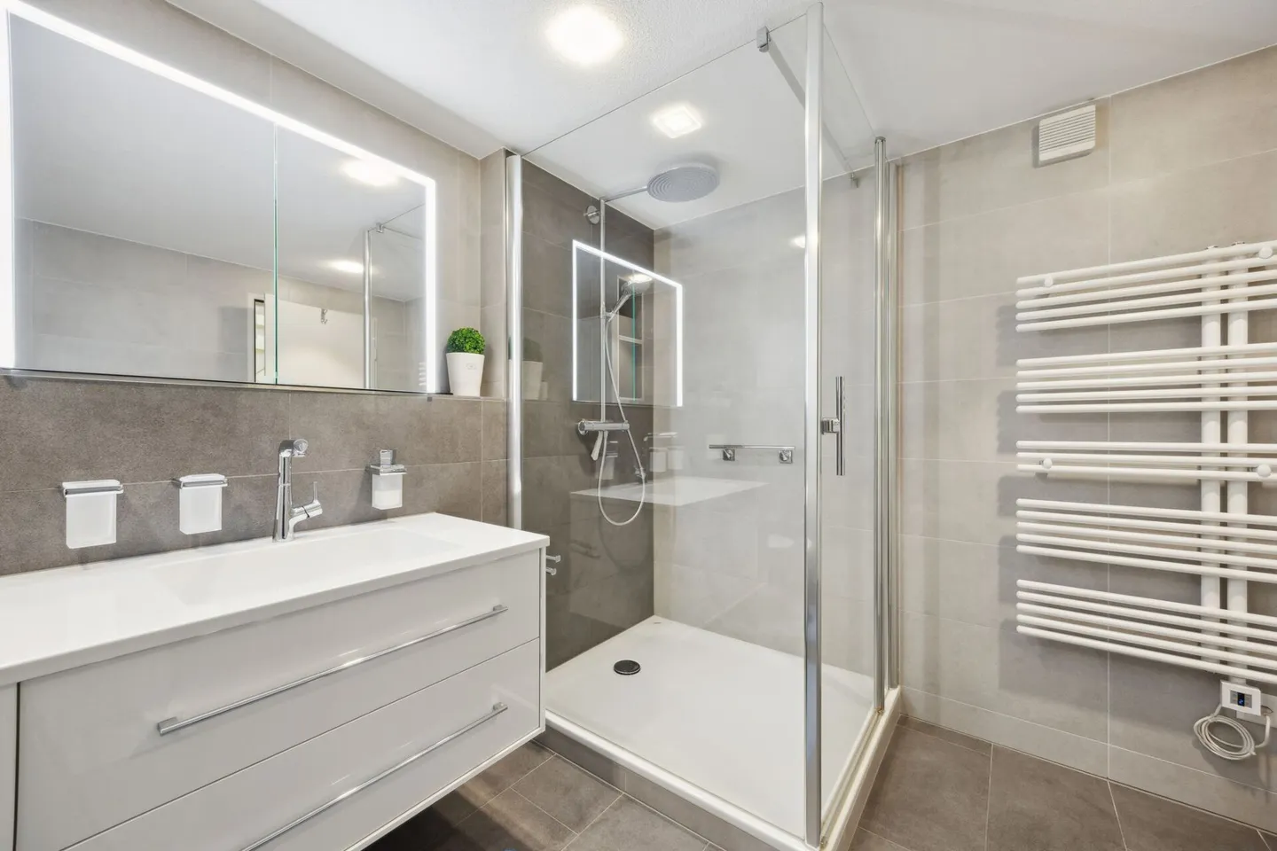 Maison de ville dans un emplacement calme et central - Photo 9 sur 14
