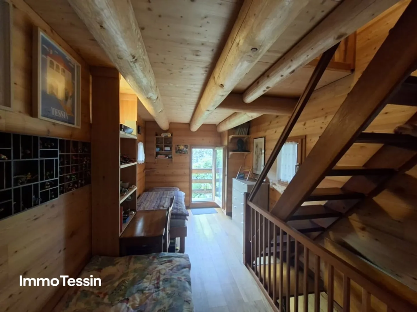 Rarità: Casa Walser originale con molto fascino e spazio in una posizione tranquilla e ben soleggiata con vista sulle montagne - Foto 10 di 13
