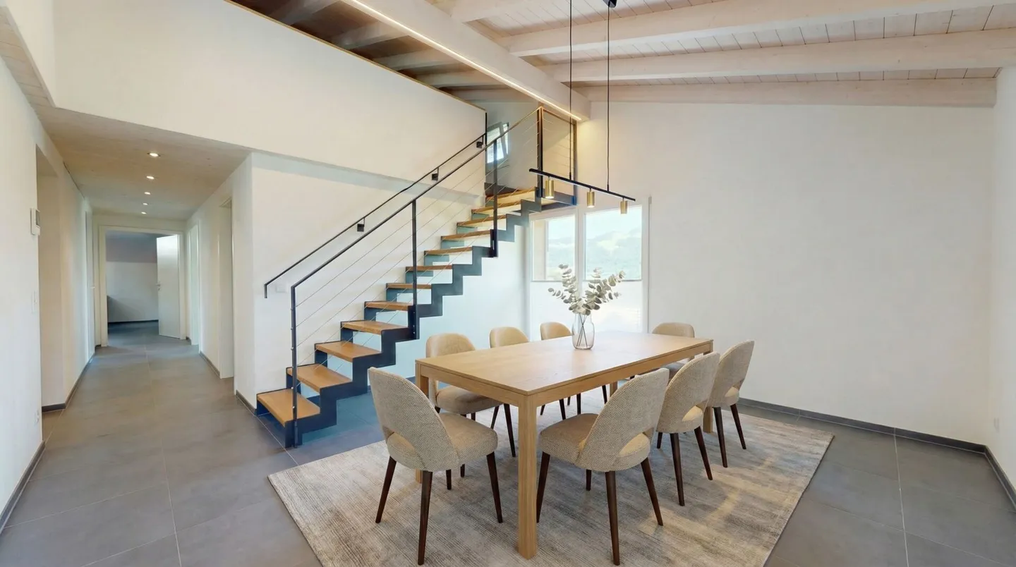 Moderne Dachgeschosswohnung mit spektakulärer Aussicht - Foto 4 di 14