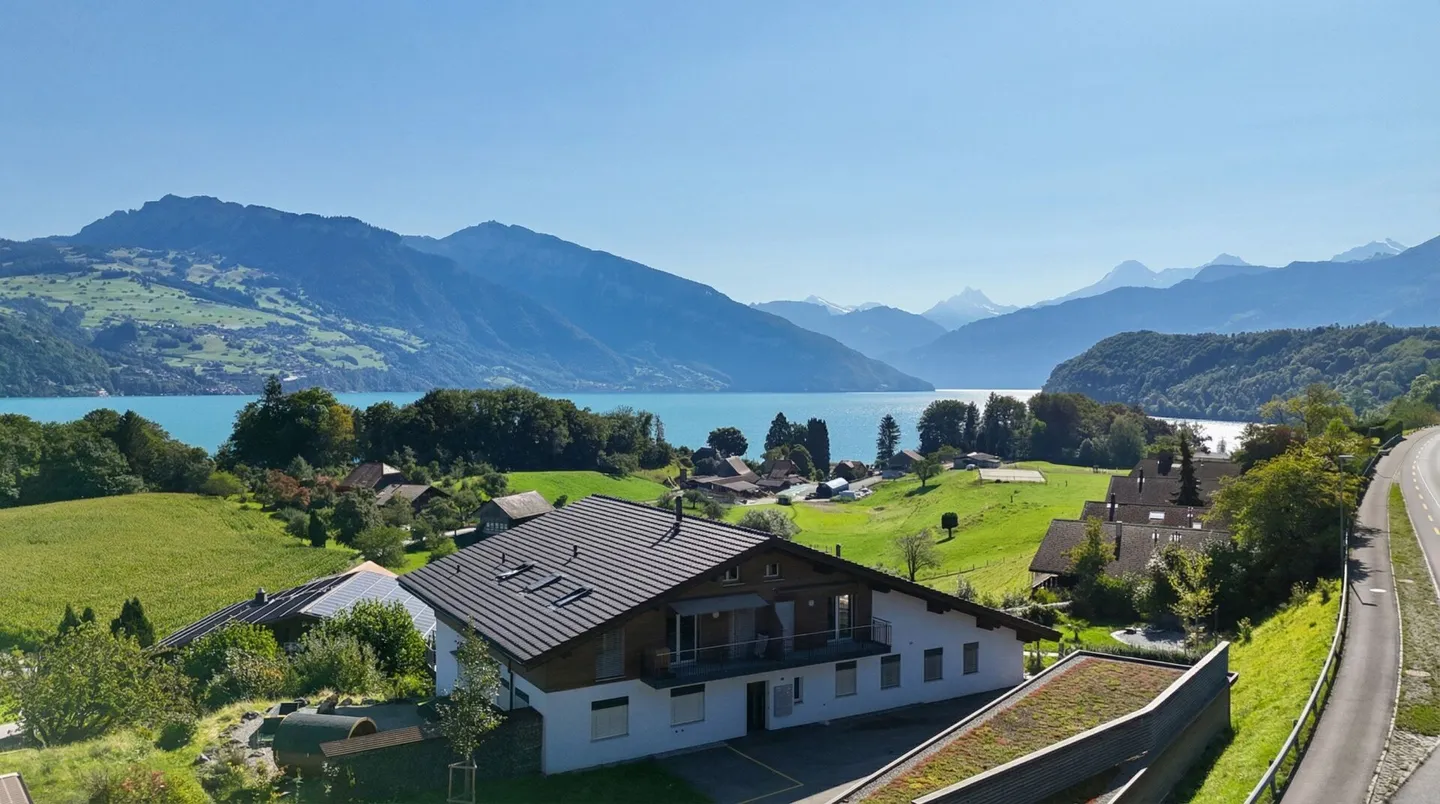 Moderne Dachgeschosswohnung mit spektakulärer Aussicht - Foto 12 di 14