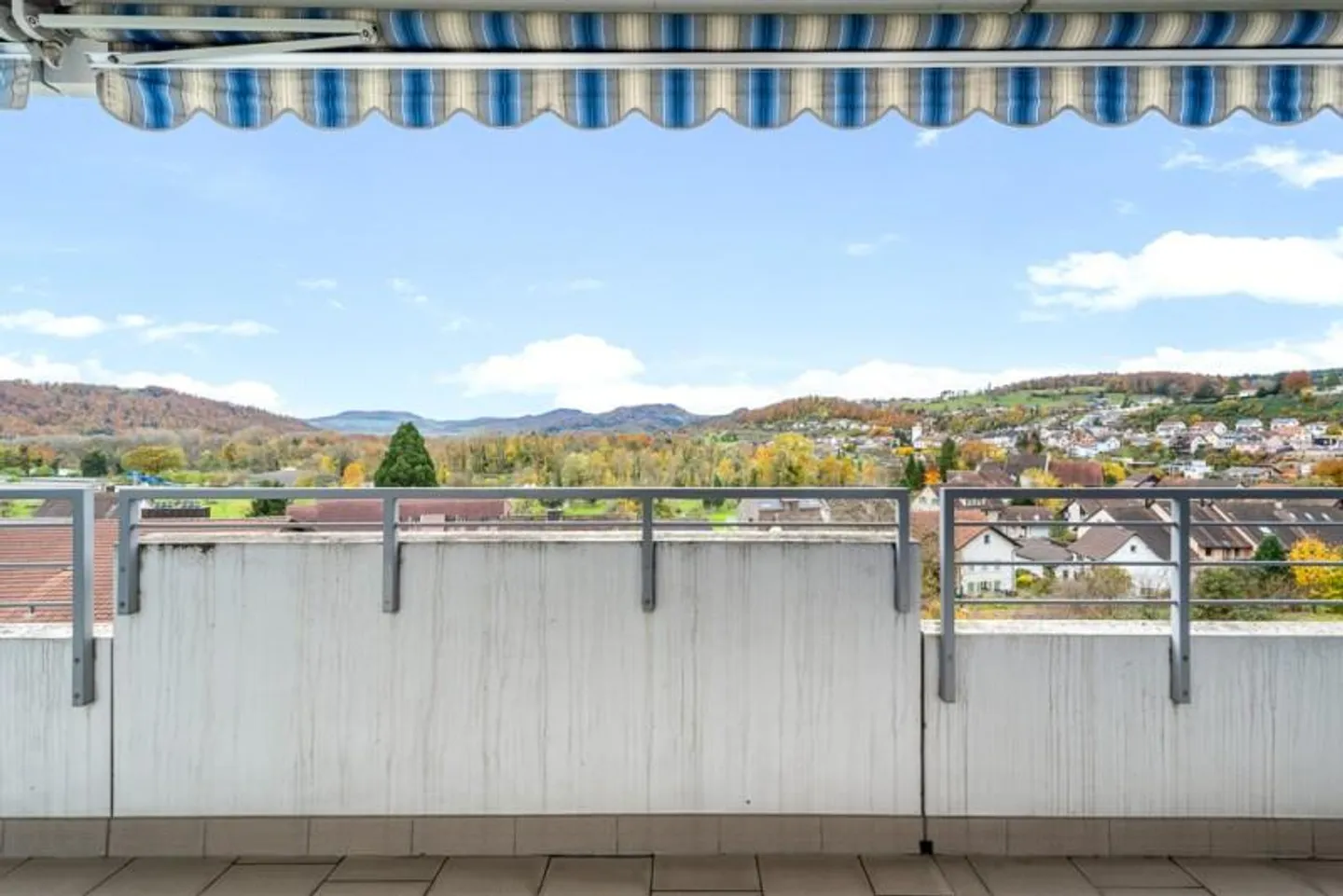 Mit fantastischer Aussicht hoch über Brugg - Ihr neues Zuhause! - Foto 9 von 9