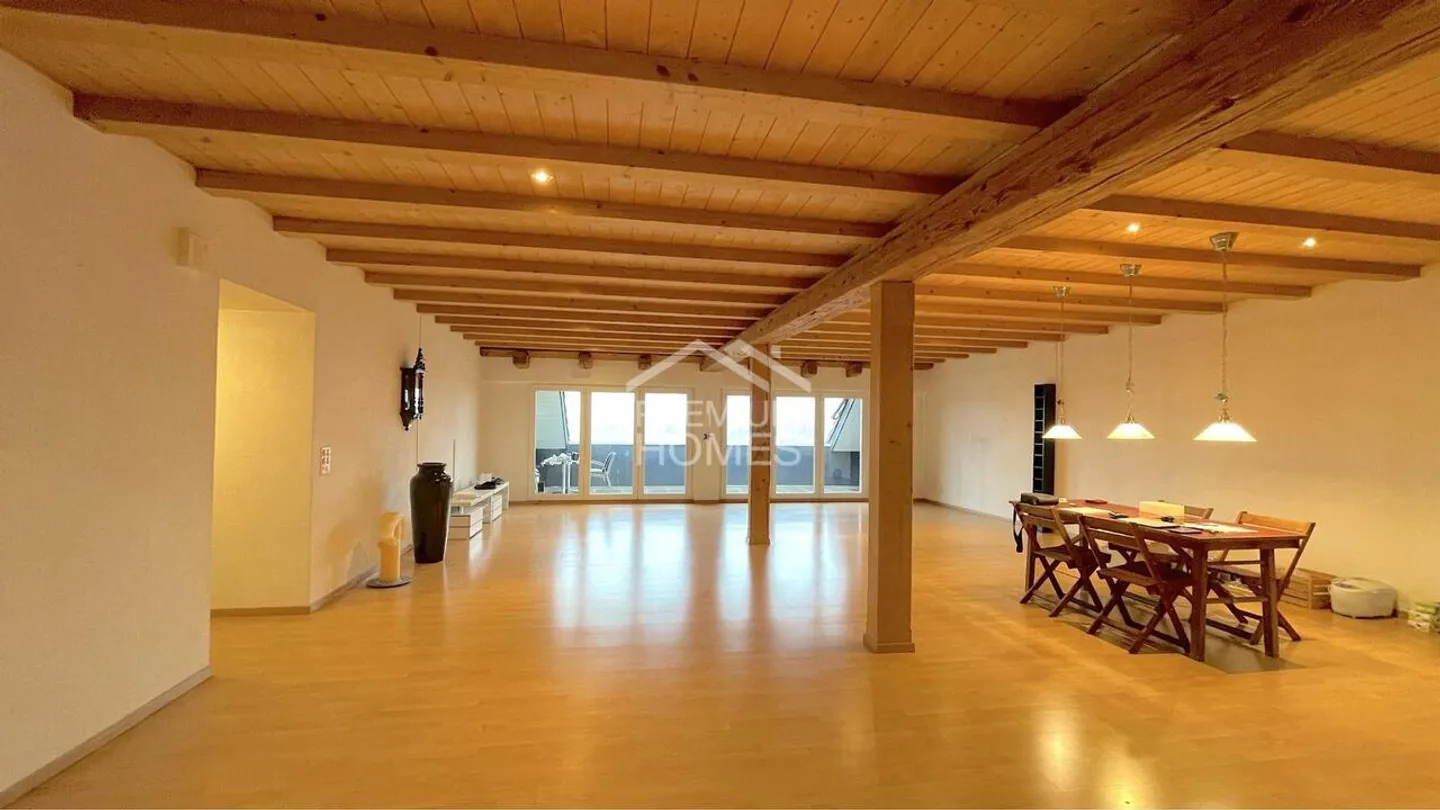 Vivere, investire, sviluppare? Tutto in un'unica proprietà - Foto 3 di 13