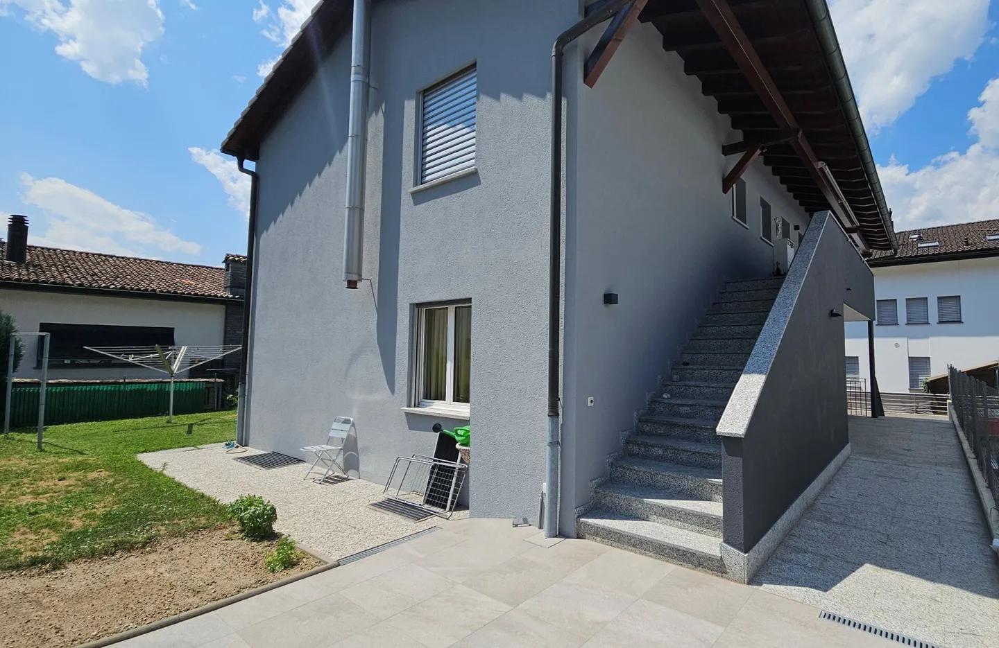 APPARTEMENT À ARBEDO AVEC GRAND JARDIN - Photo 2 sur 15