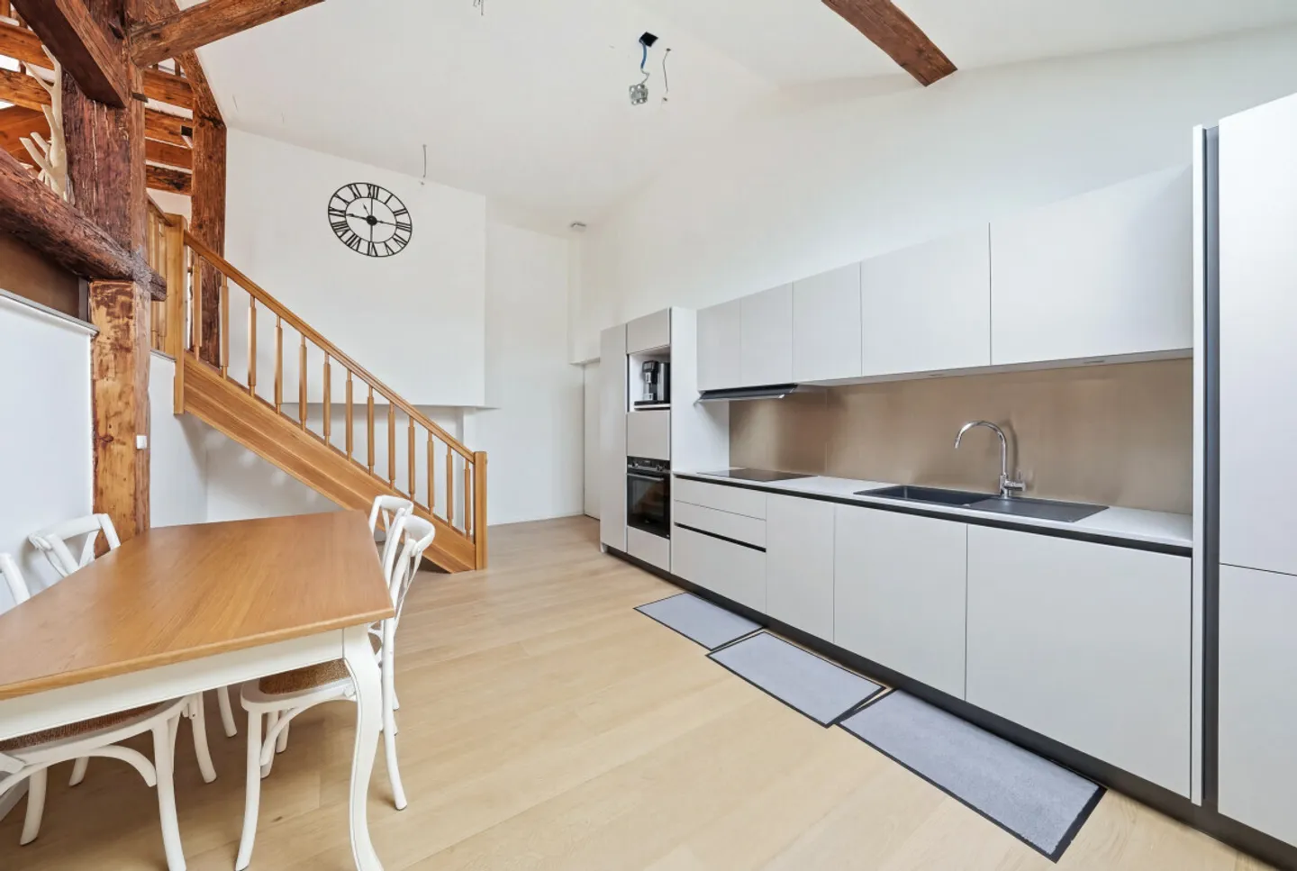 CHARM OF THE RENOVATED OLD - Photo 3 of 13