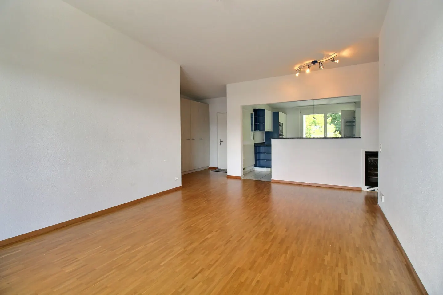 Bel appartamento attico di 4,5 locali - Foto 8 di 13