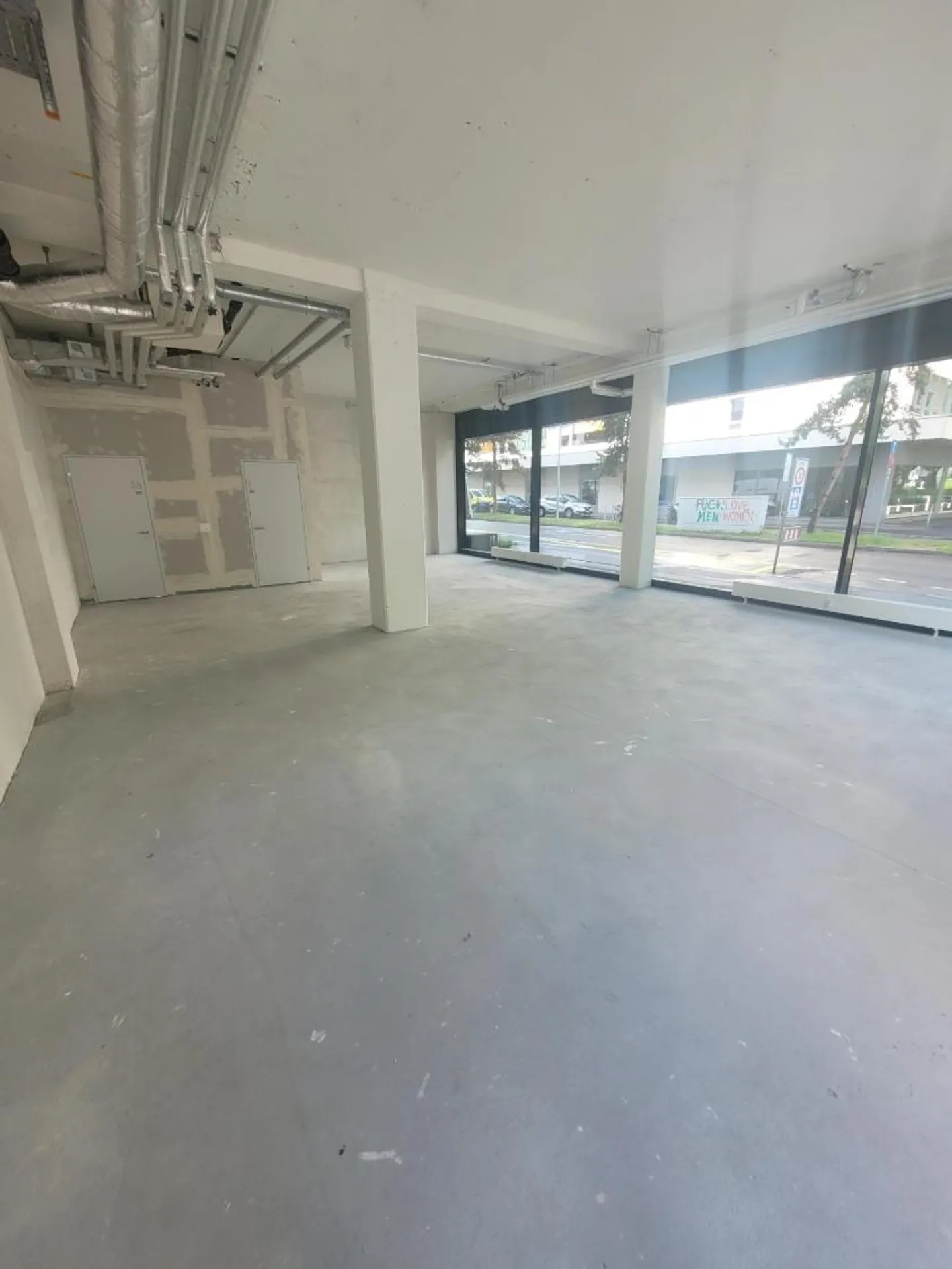 Vielseitige Gewerberäume - Foto 2 von 3