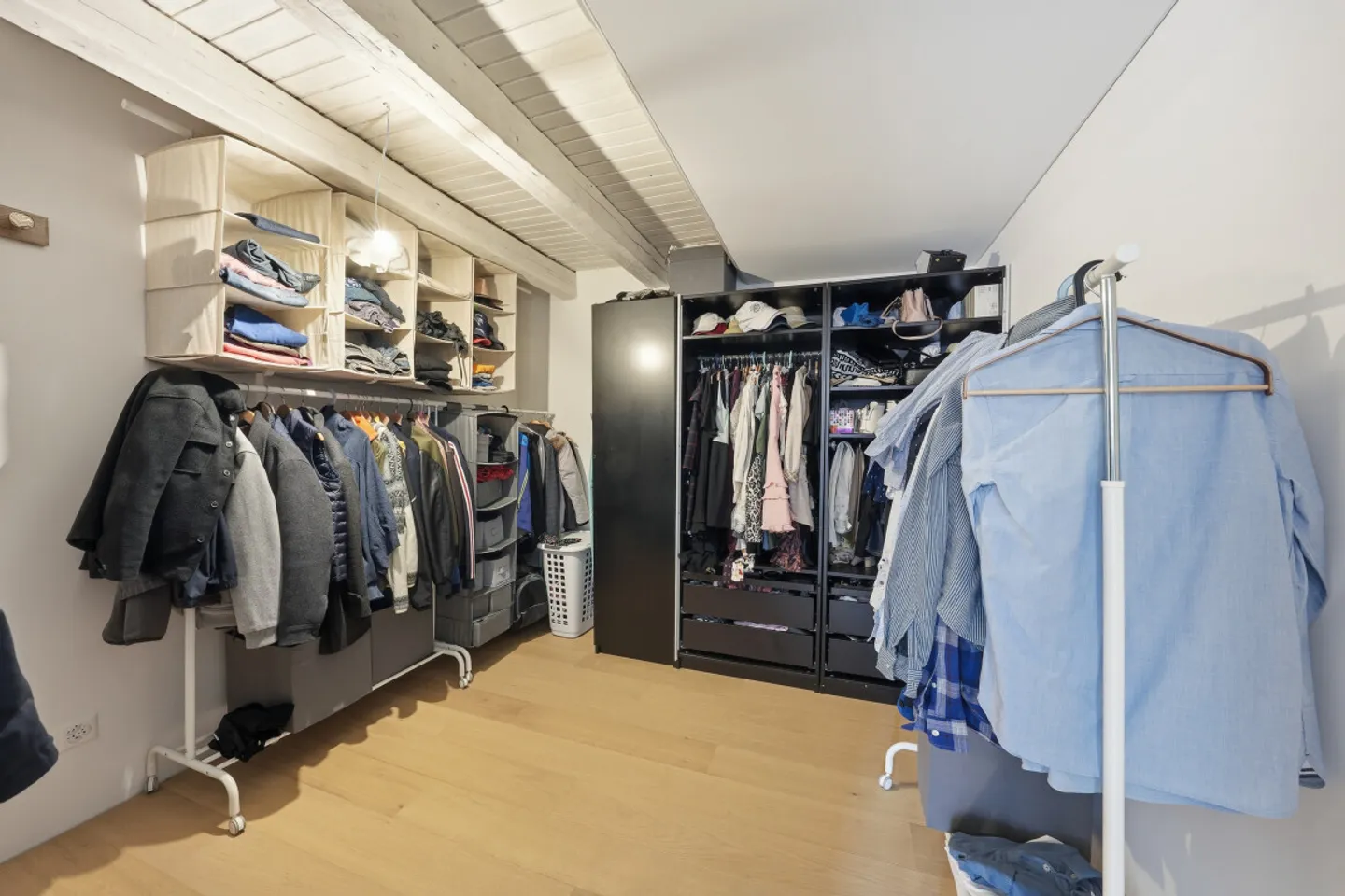 CHARM OF THE RENOVATED OLD - Photo 9 of 13