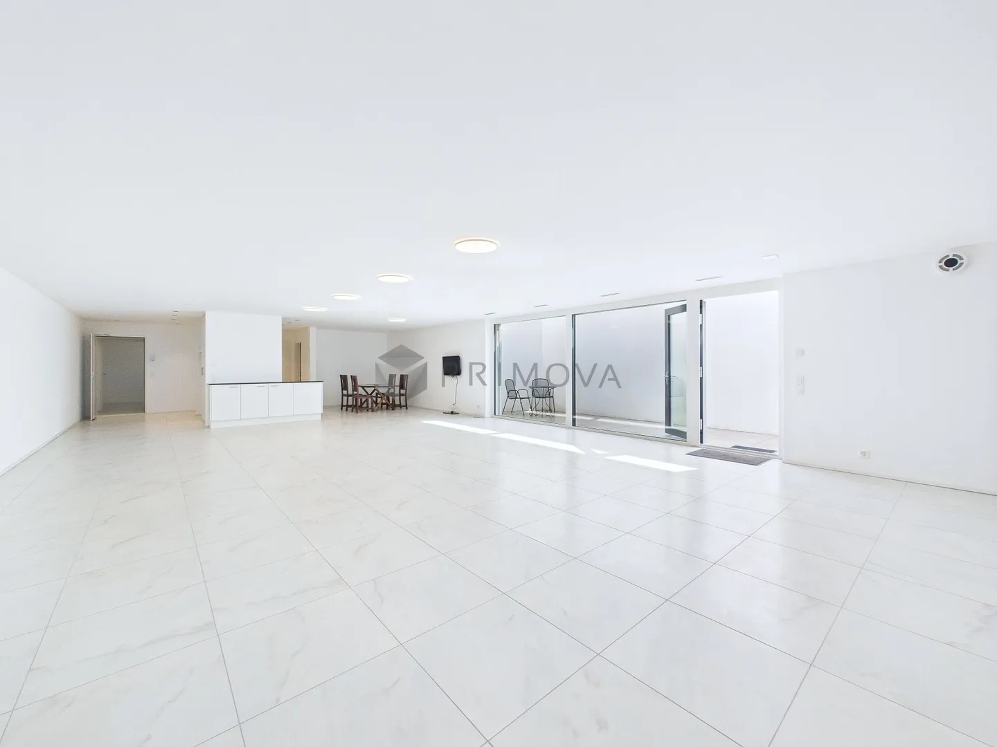 Atemberaubender, moderner Raum in Kloten - Perfekt für Ihre Vision - Foto 2 von 9