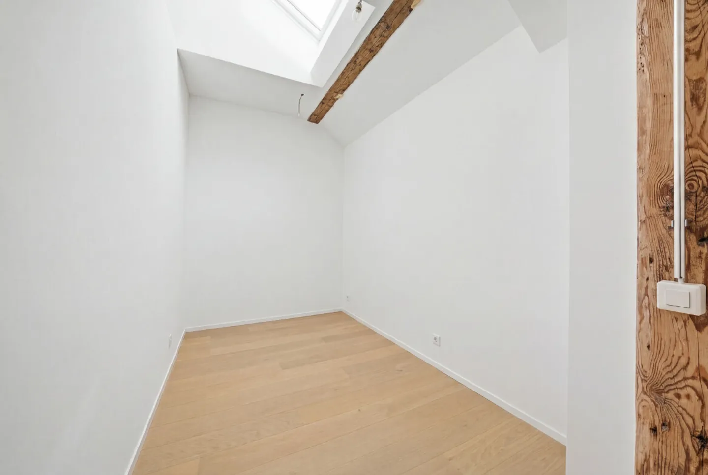 CHARM OF THE RENOVATED OLD - Photo 12 of 13