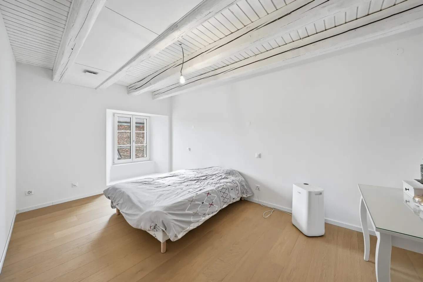 CHARM OF THE RENOVATED OLD - Photo 7 of 13