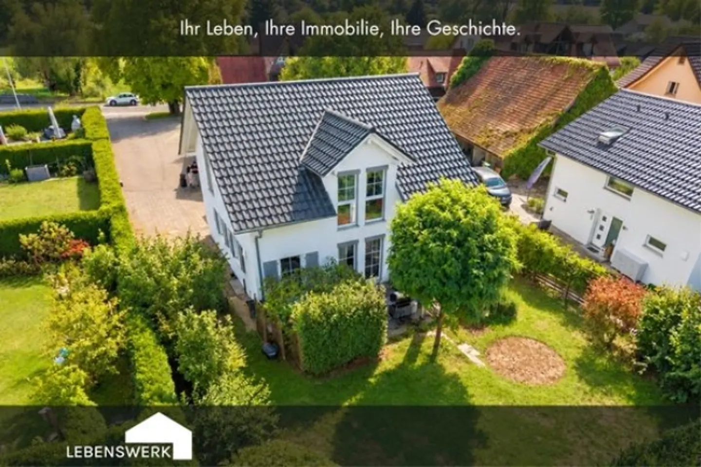 Modernes Familienhaus mit Garten - Foto 1 von 1