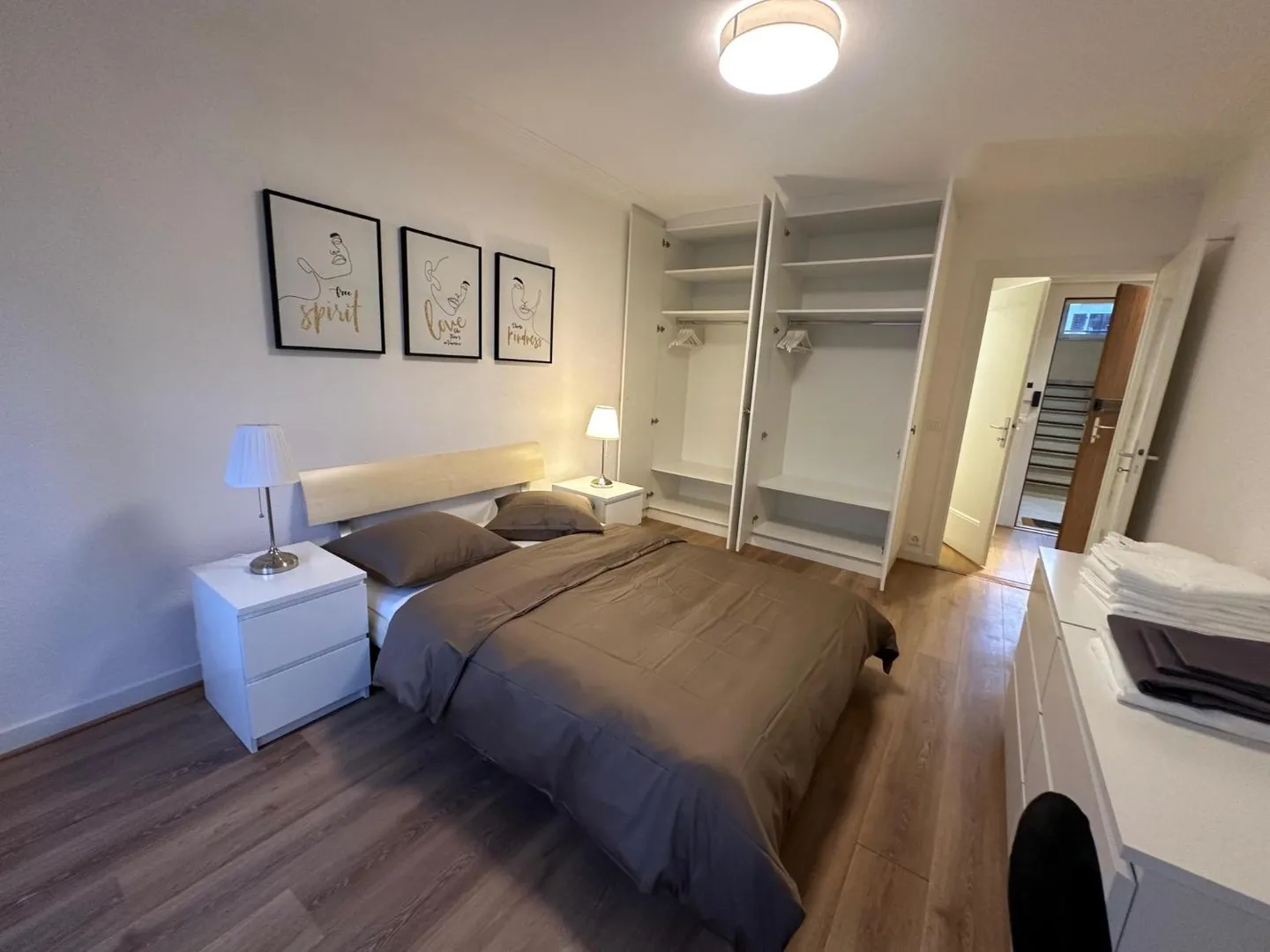 Charmantes Möbliertes Apartment - Foto 4 von 8
