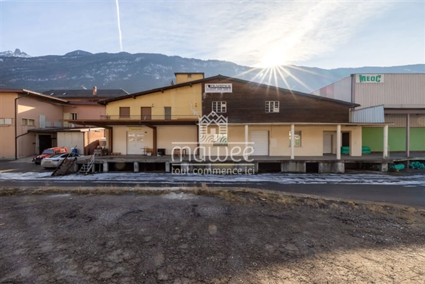 Edificio industriale multifunzionale - Charrat (Martigny) - Foto 1 di 12