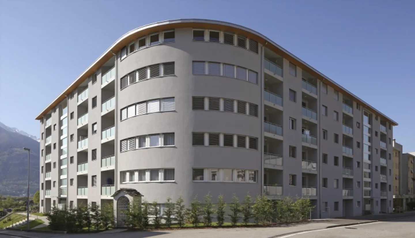 Quiet and Sunny Area - Photo 1 of 7