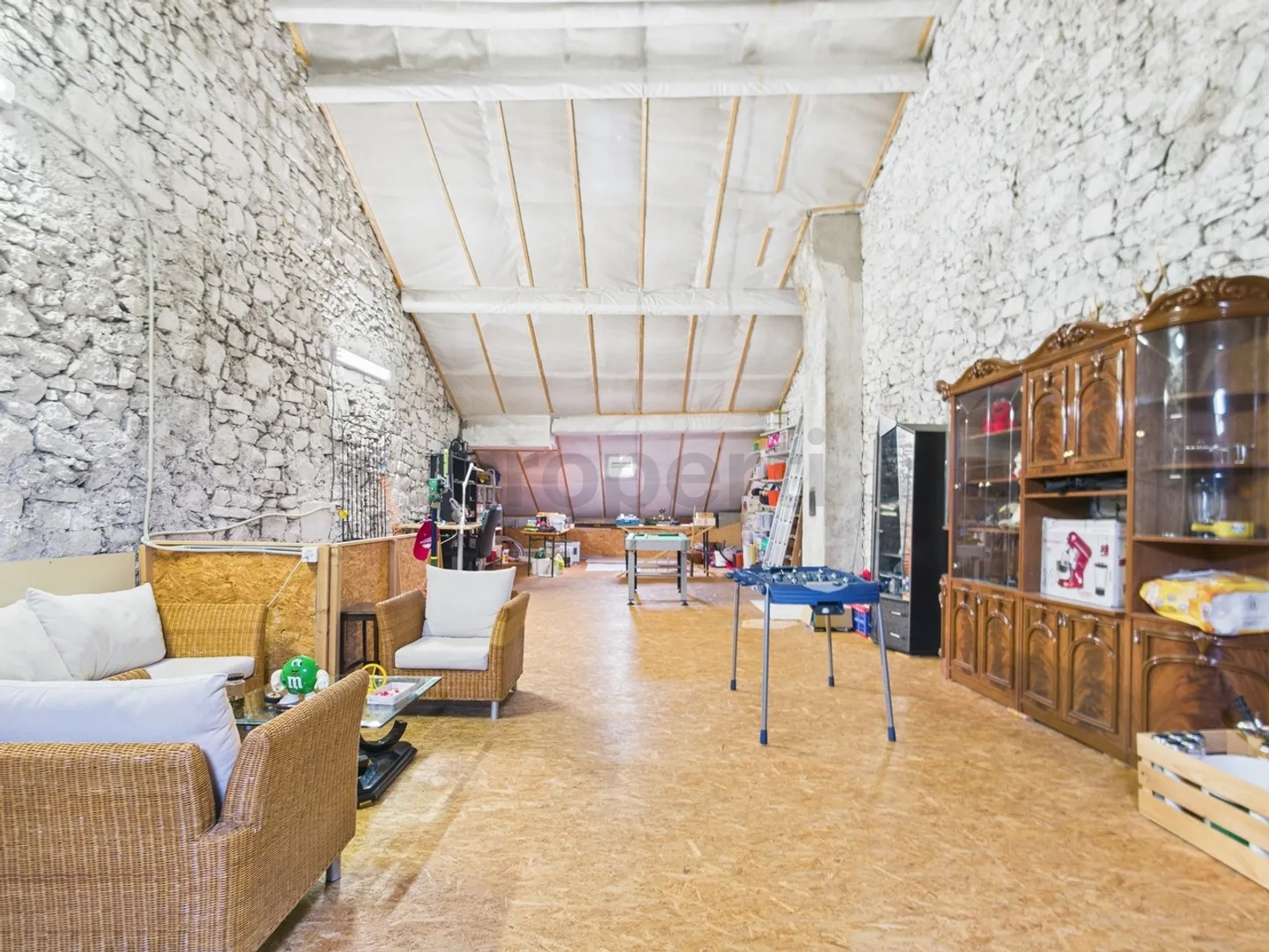 Large historic house renovated in the center of Romont - ideal for living or investment - Photo 9 of 13