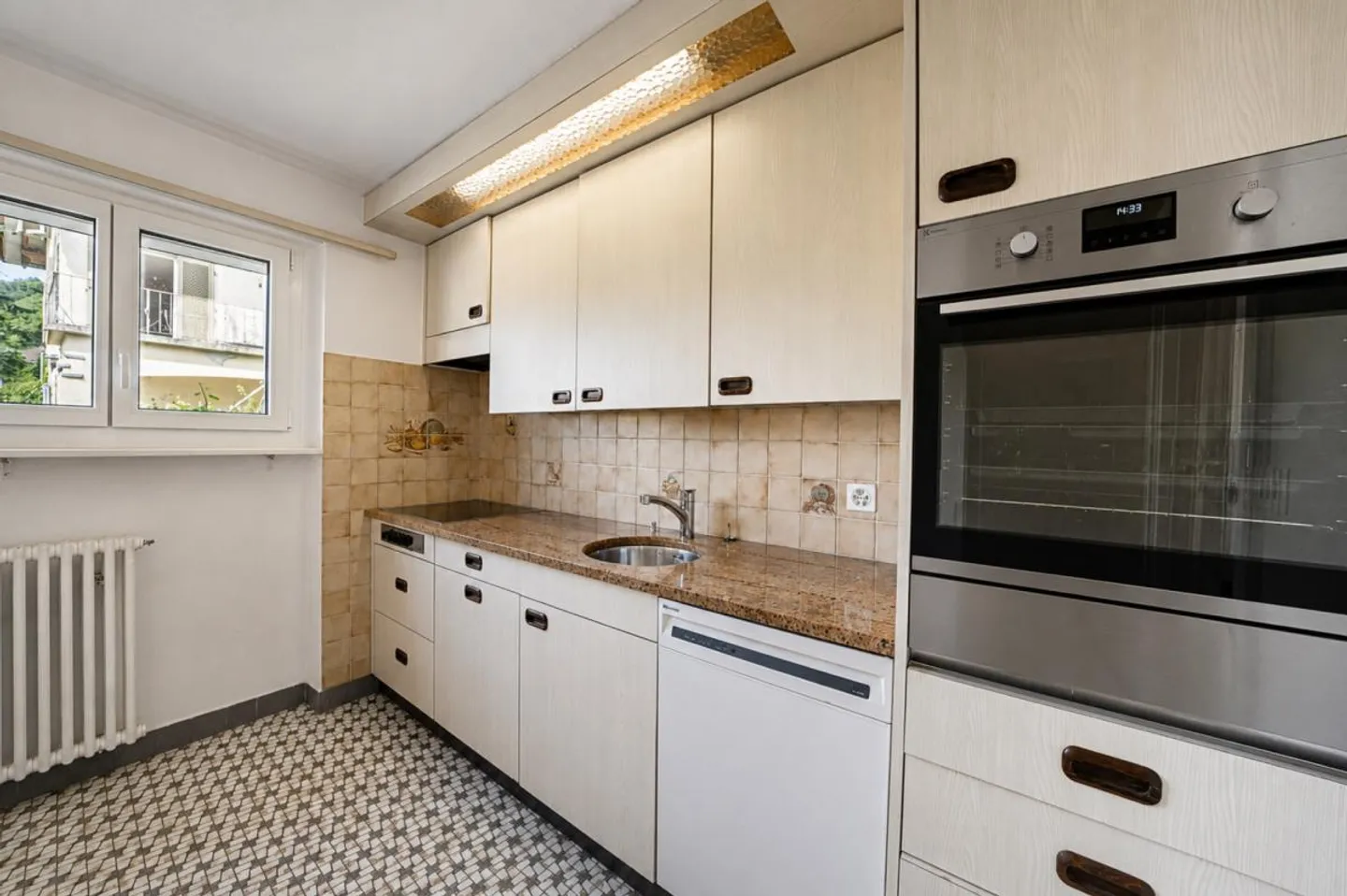 Vivre avec une vue : Charmante maison individuelle en position élevée - Photo 11 sur 13