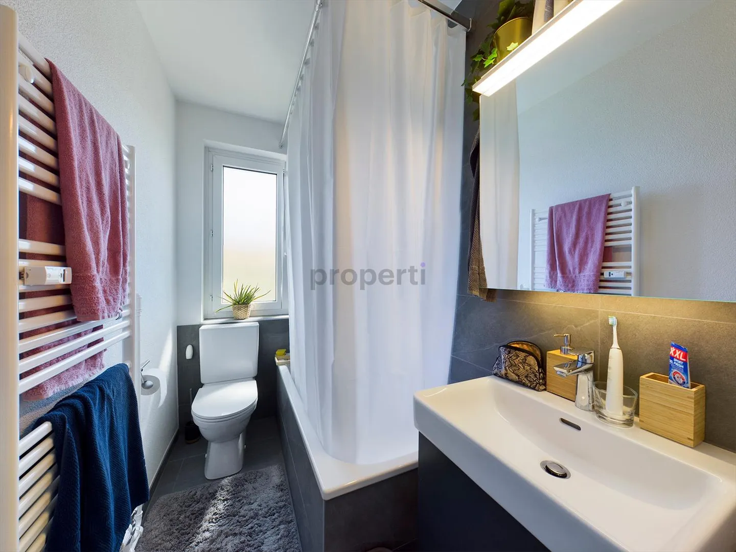 Appartamento 4 locali - Foto 6 di 8