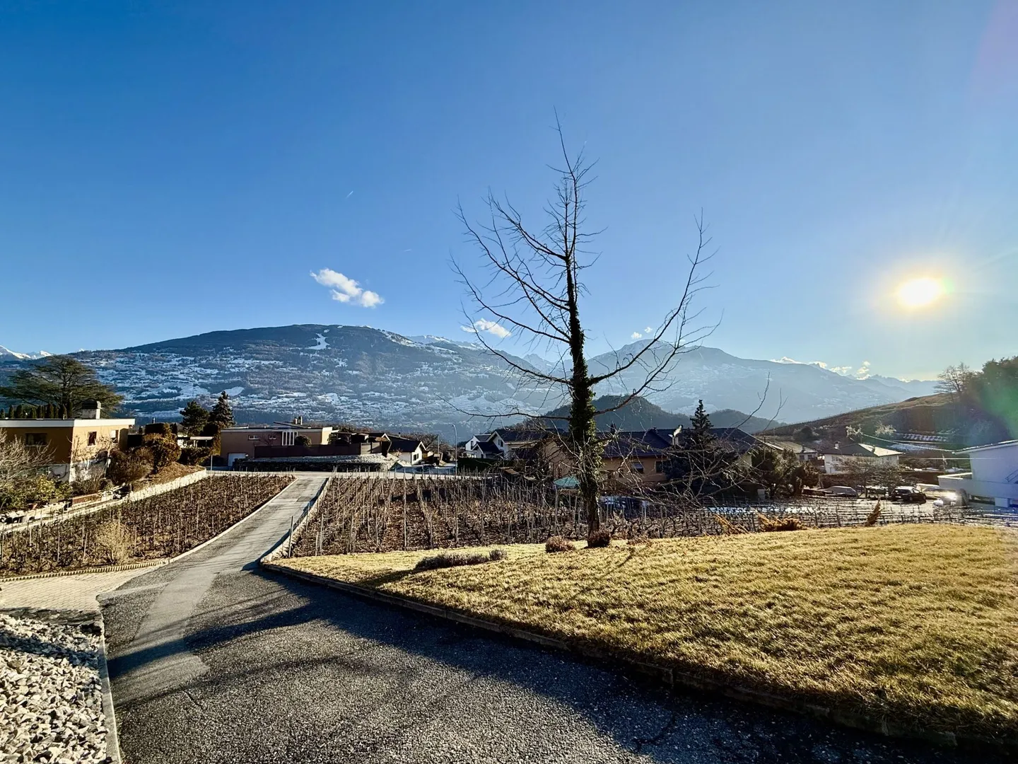 Charmante Villa Familiale à Savièse - Photo 2 sur 7