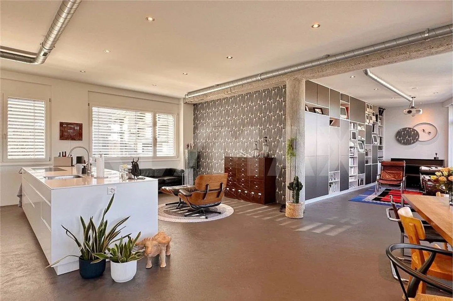 Exclusive Loft Apartment - Directly on the Aare - Photo 3 of 13