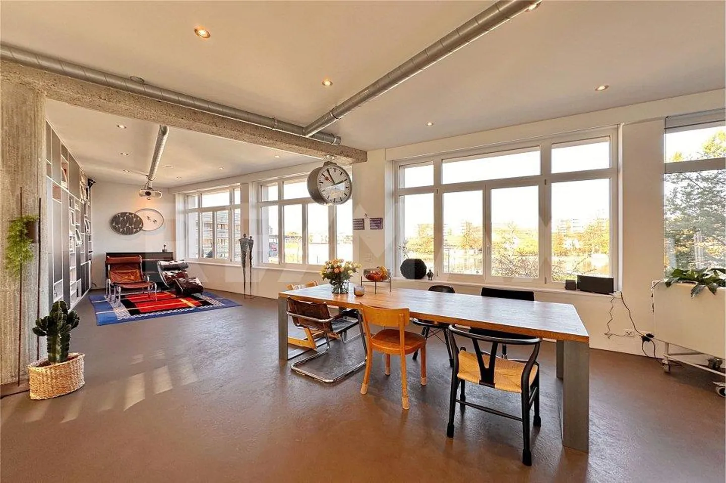 Exclusive Loft Apartment - Directly on the Aare - Photo 4 of 13