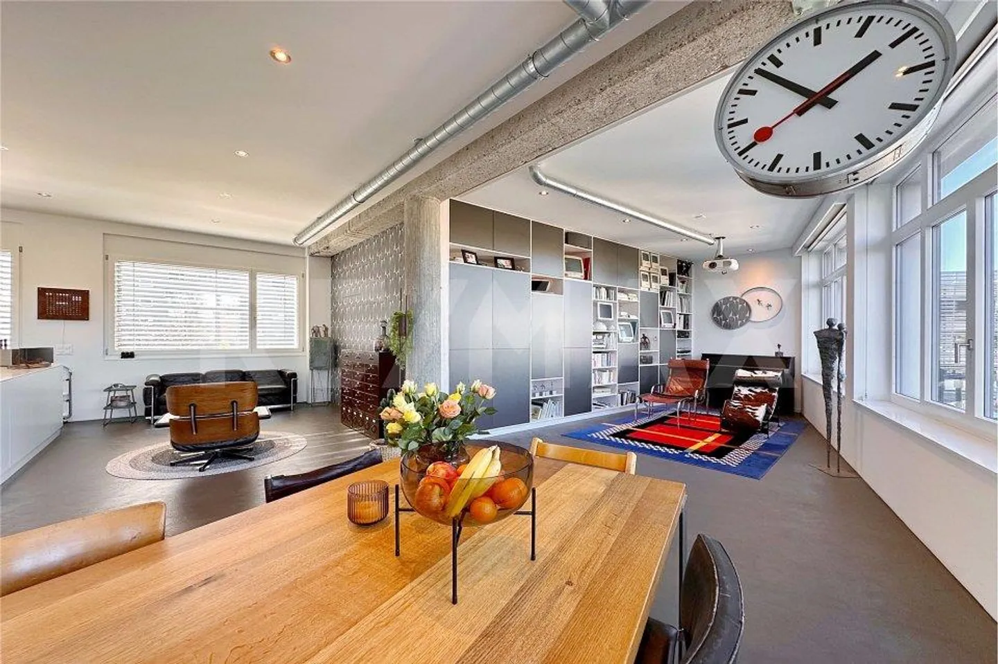 Exclusive Loft Apartment - Directly on the Aare - Photo 5 of 13