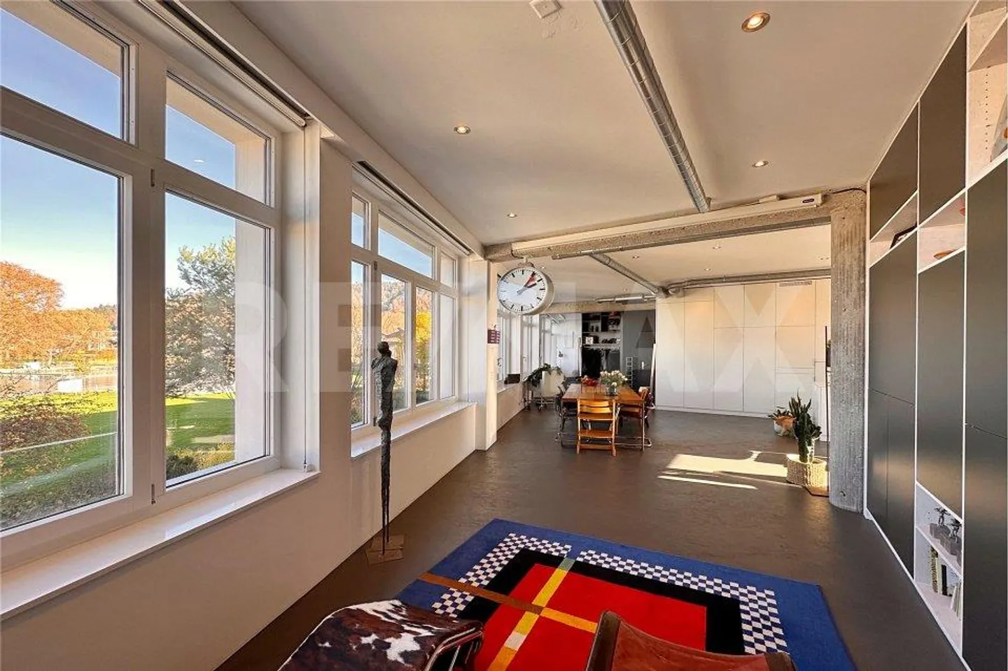 Exclusive Loft Apartment - Directly on the Aare - Photo 7 of 13