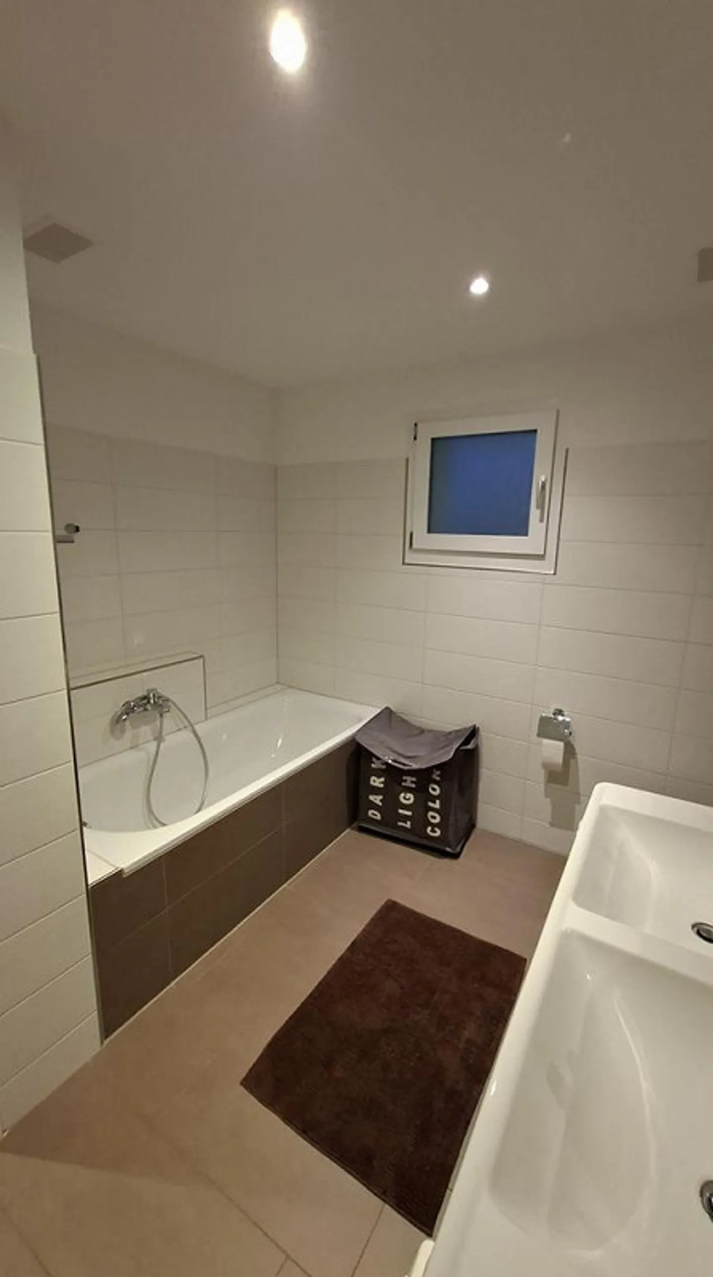 Casa bifamiliare moderna a Turbenthal - Foto 5 di 11